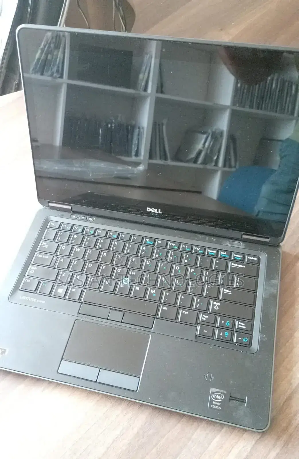 Laptop Dell Latitude 7400 8GB Intel Core I5 HDD 500GB