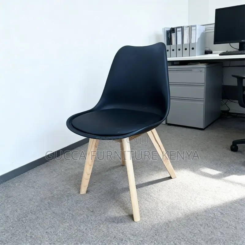 Armless Leather Cushioned Dining Eames Chair
