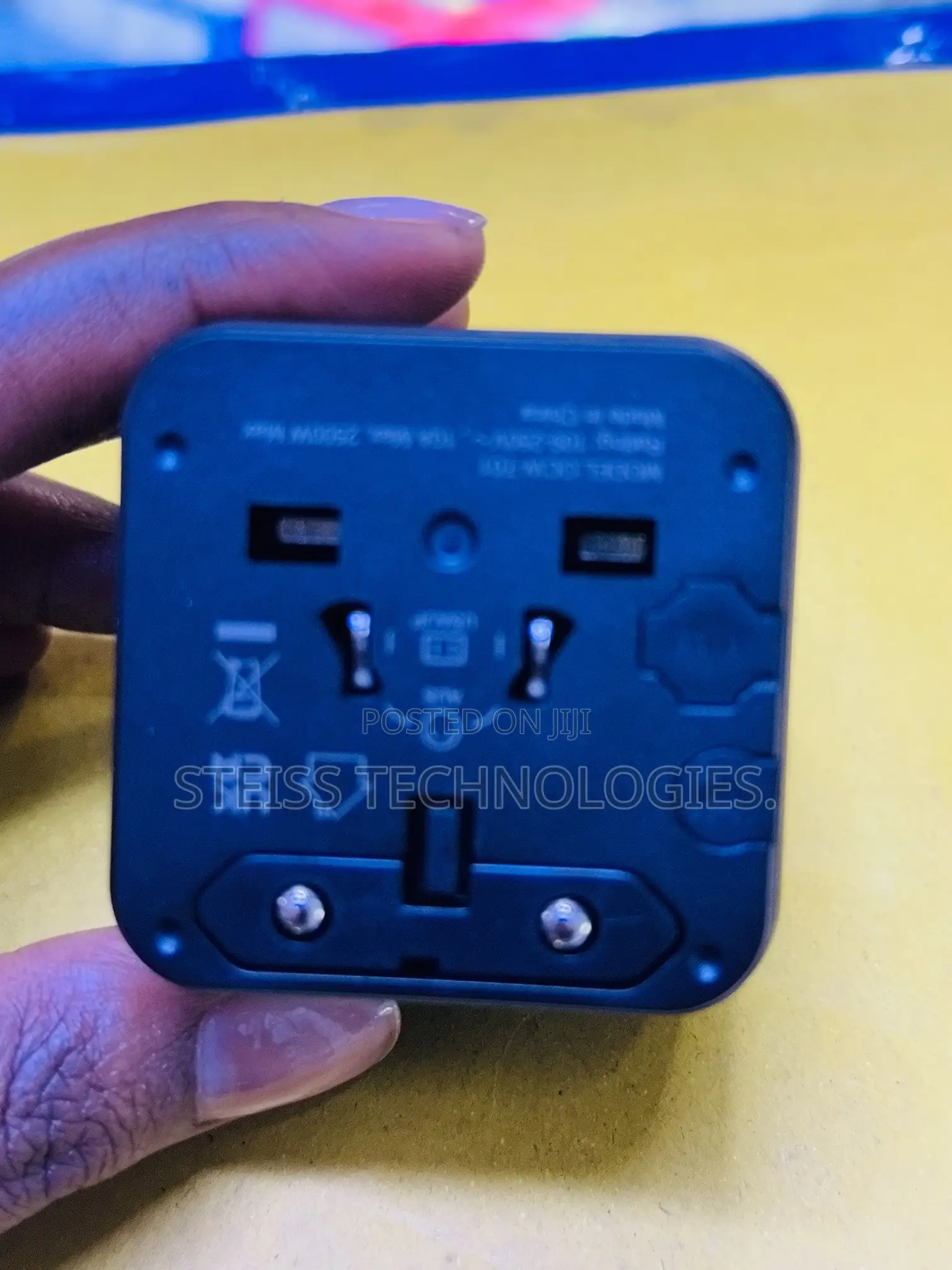 Oraimo International Adapter.