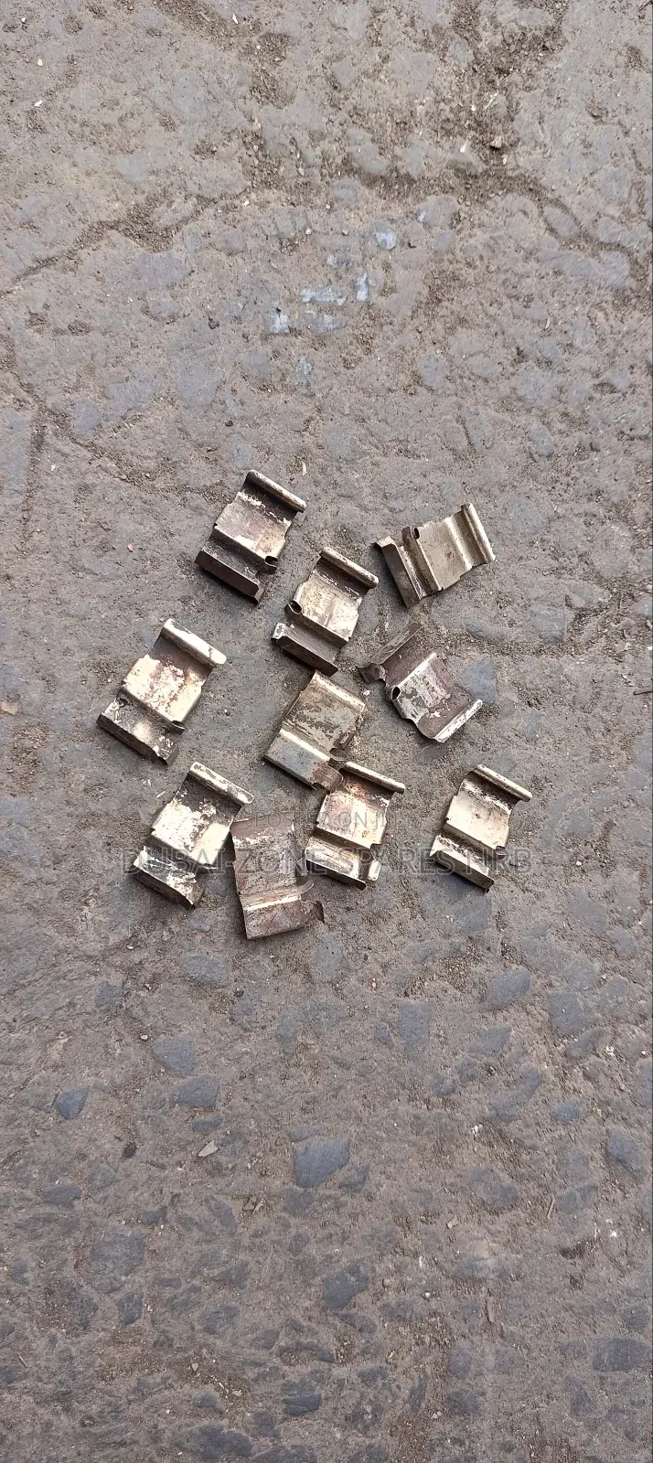 Land Cruiser Prado J95,J120,J150,Fortuner,Surf,Brake Pads Holders.