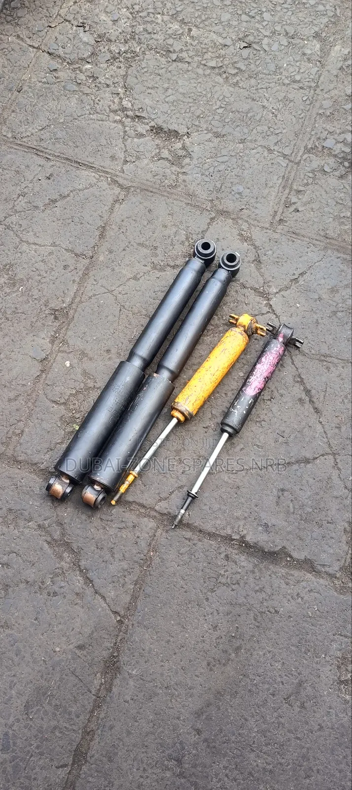 Front Shocks L200,Sahara,Hilux,Townace.