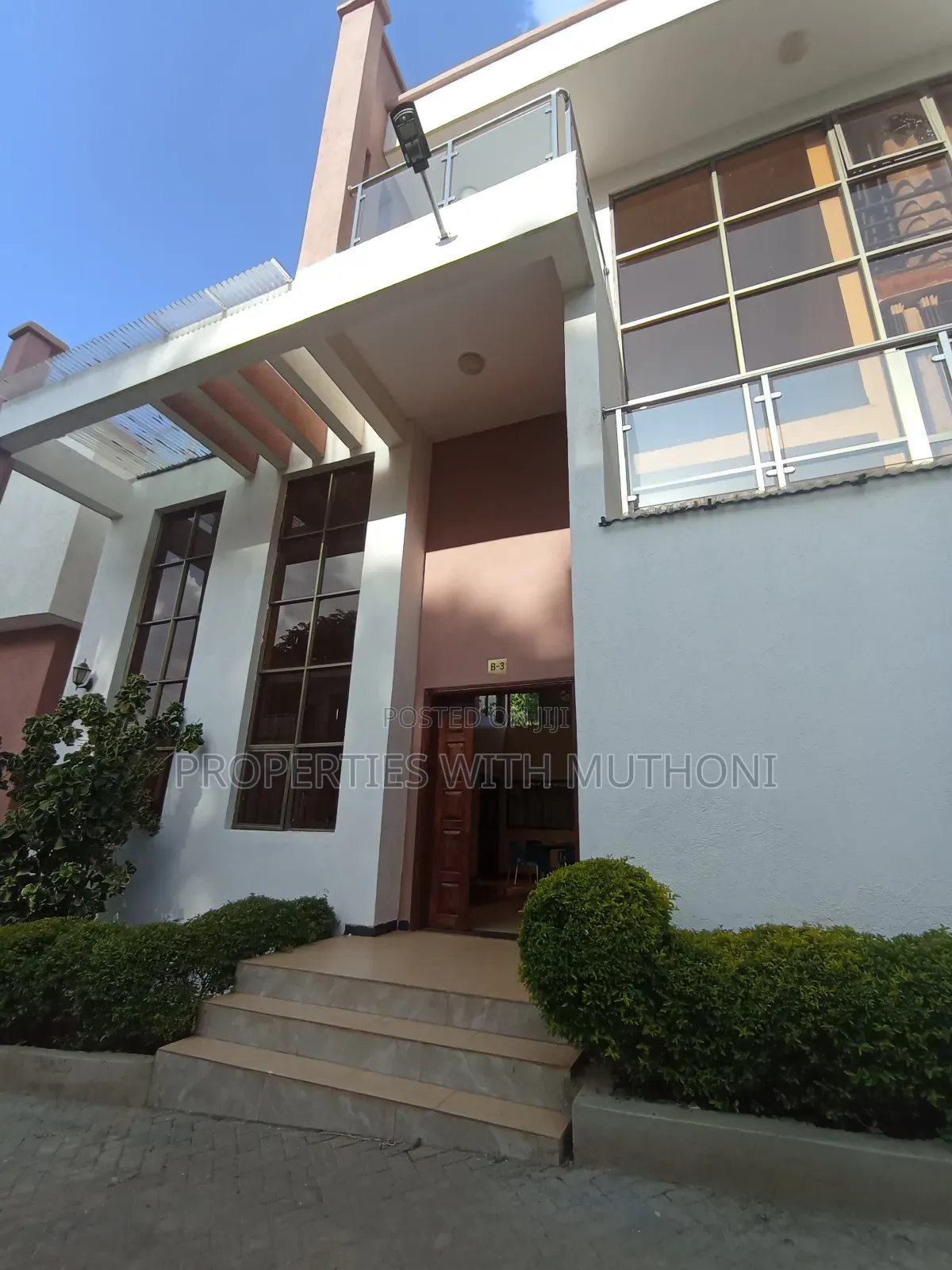 5bdrm Villa in Muthangari for sale