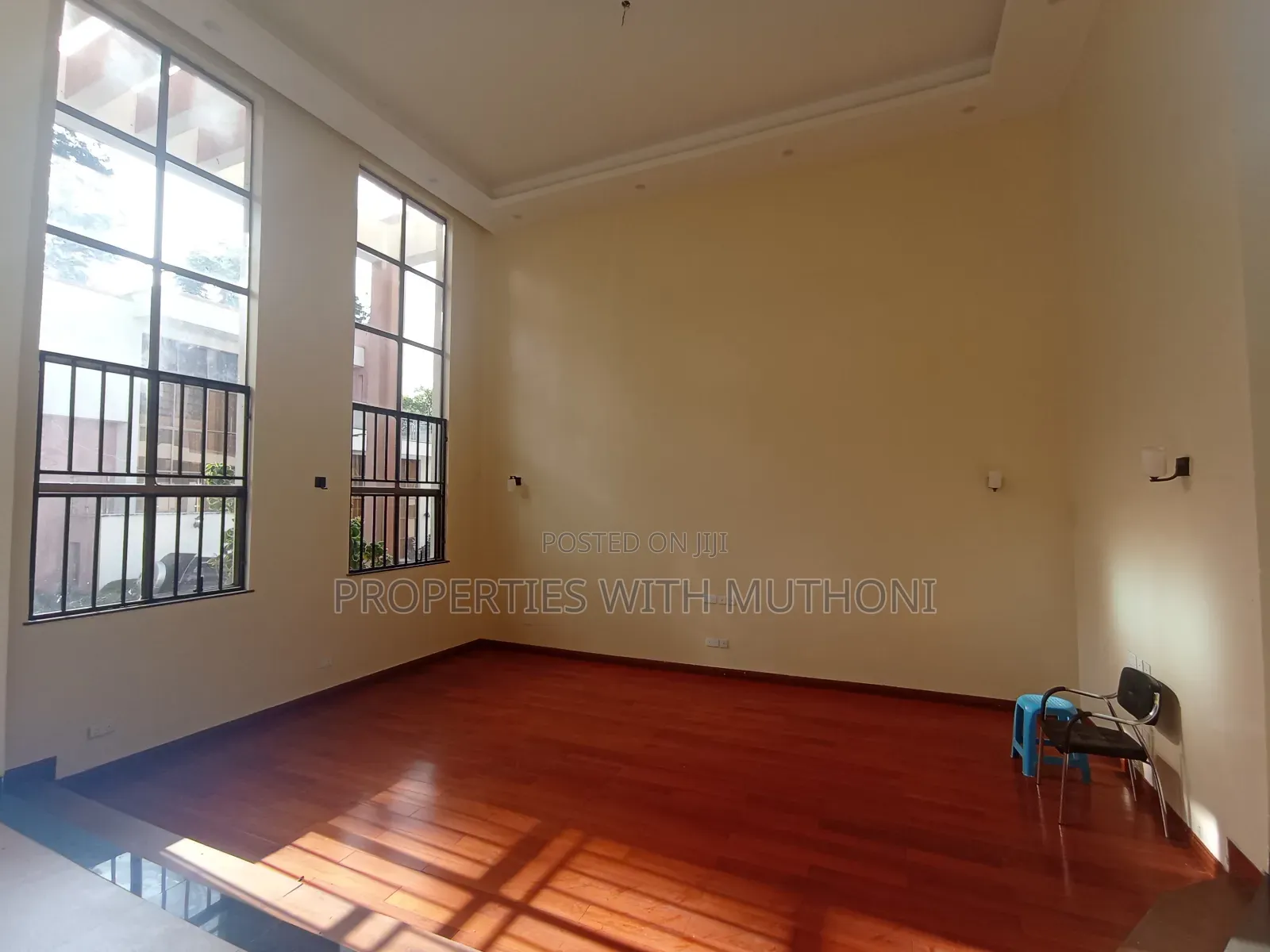 5bdrm Villa in Muthangari for sale