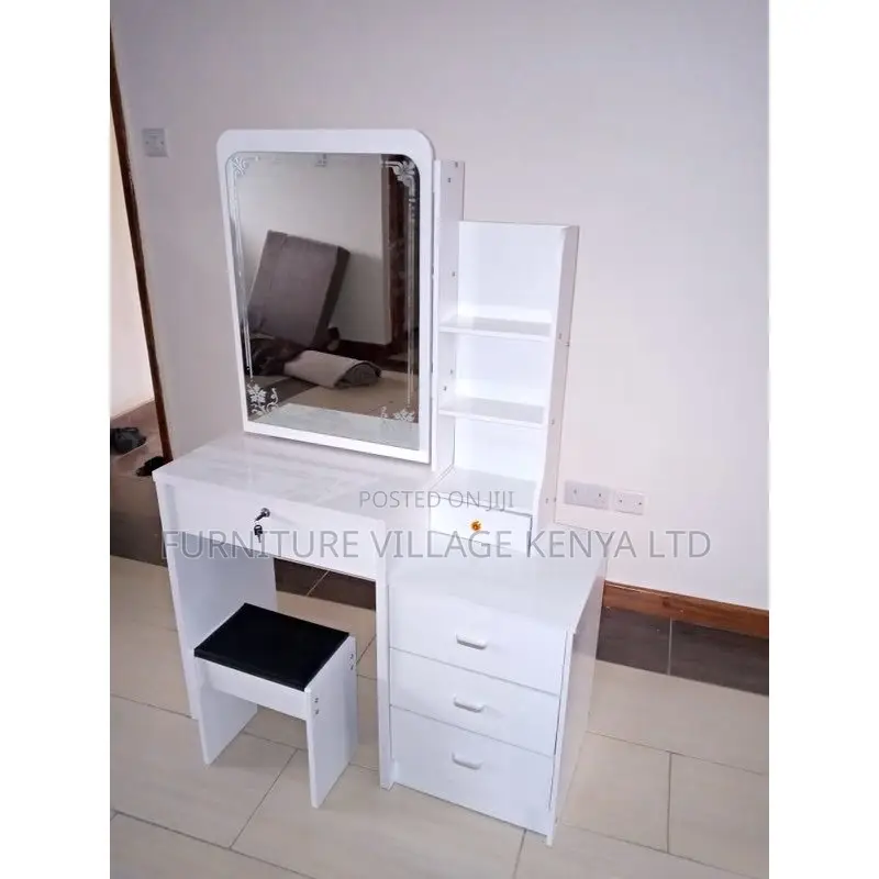 Dresser; Modern Vanity Dressing Table