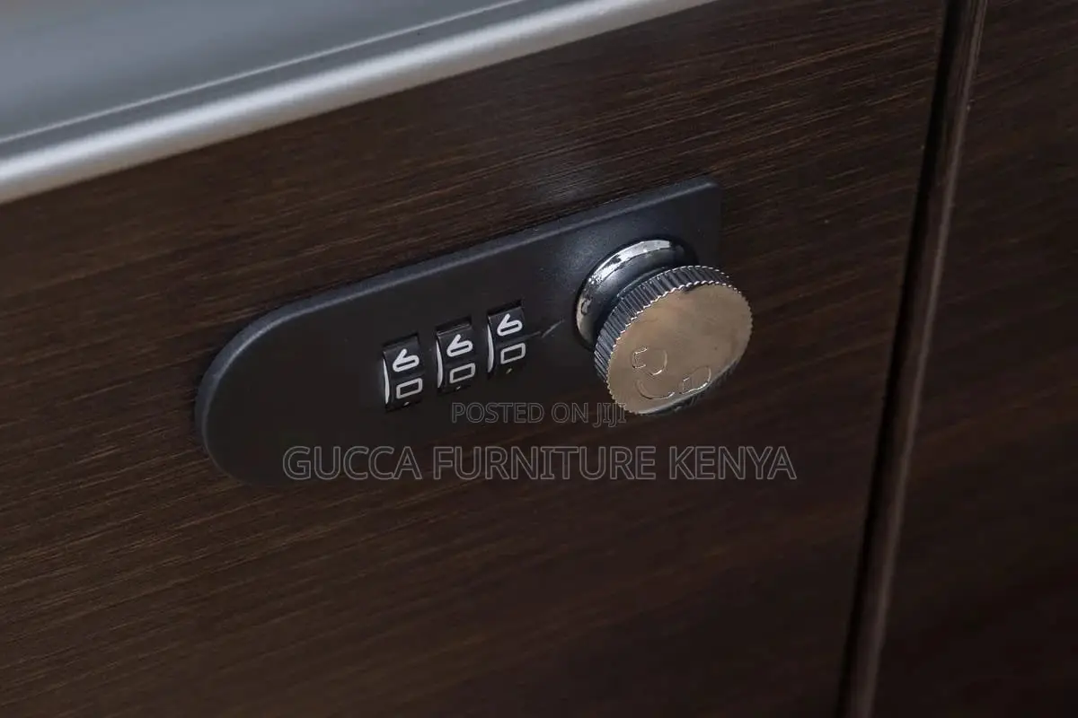 1.8 Meters Director's Executive L-shaped Desk