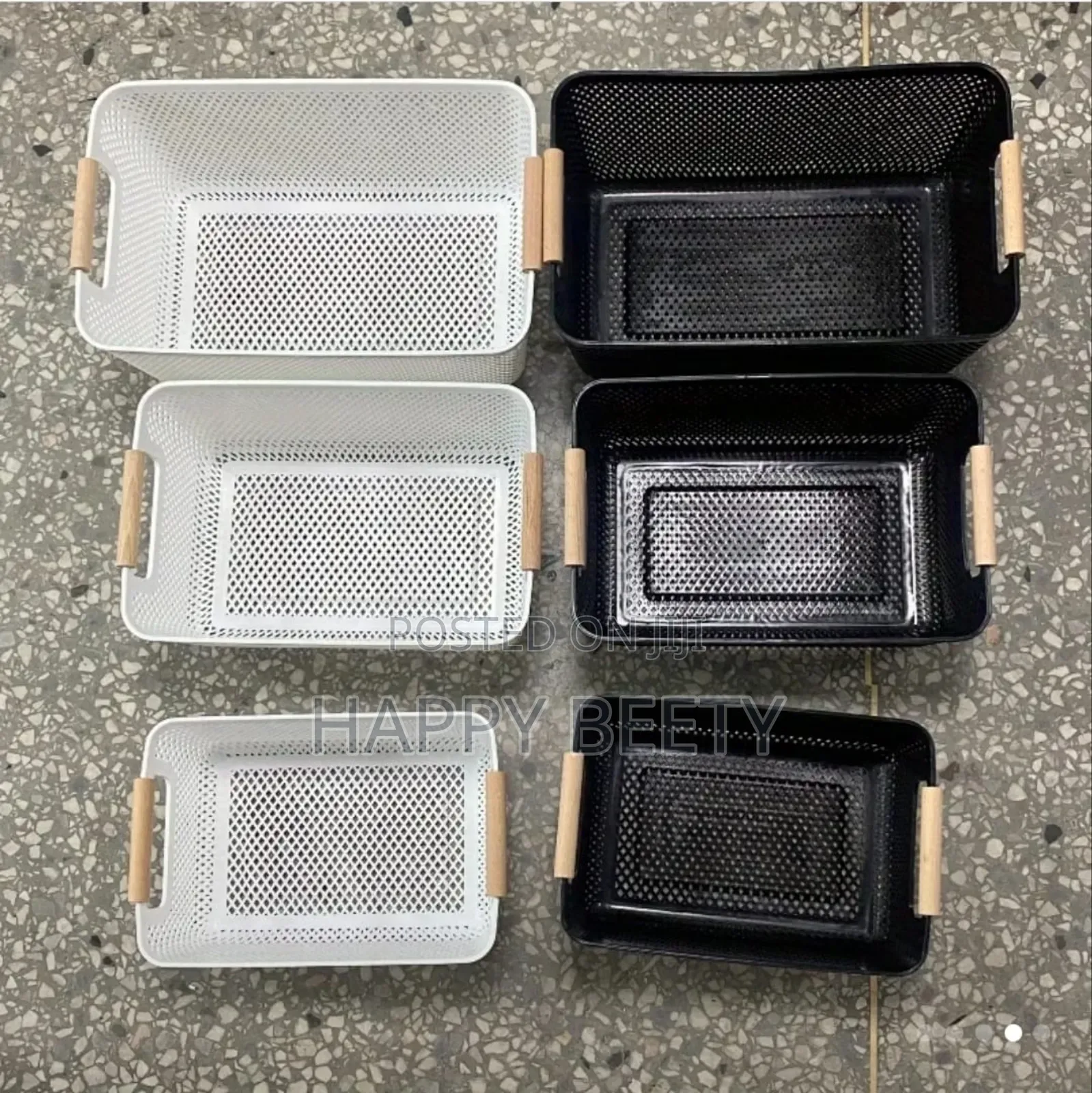 *3 PCS Set Modern Hard Plastic Storage Basket With Wooden Handle