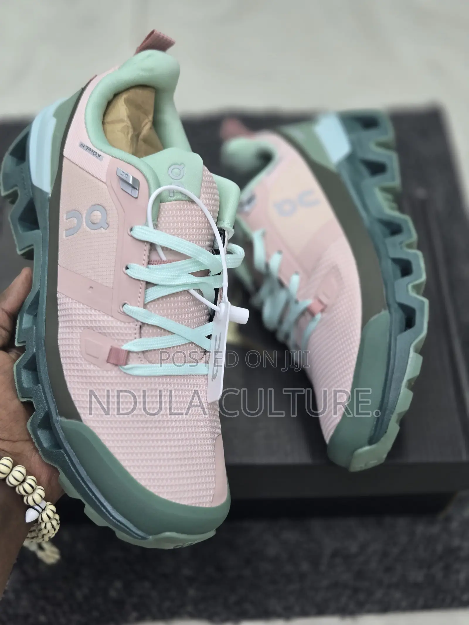 Qc on Cloud Shoe Swissmade