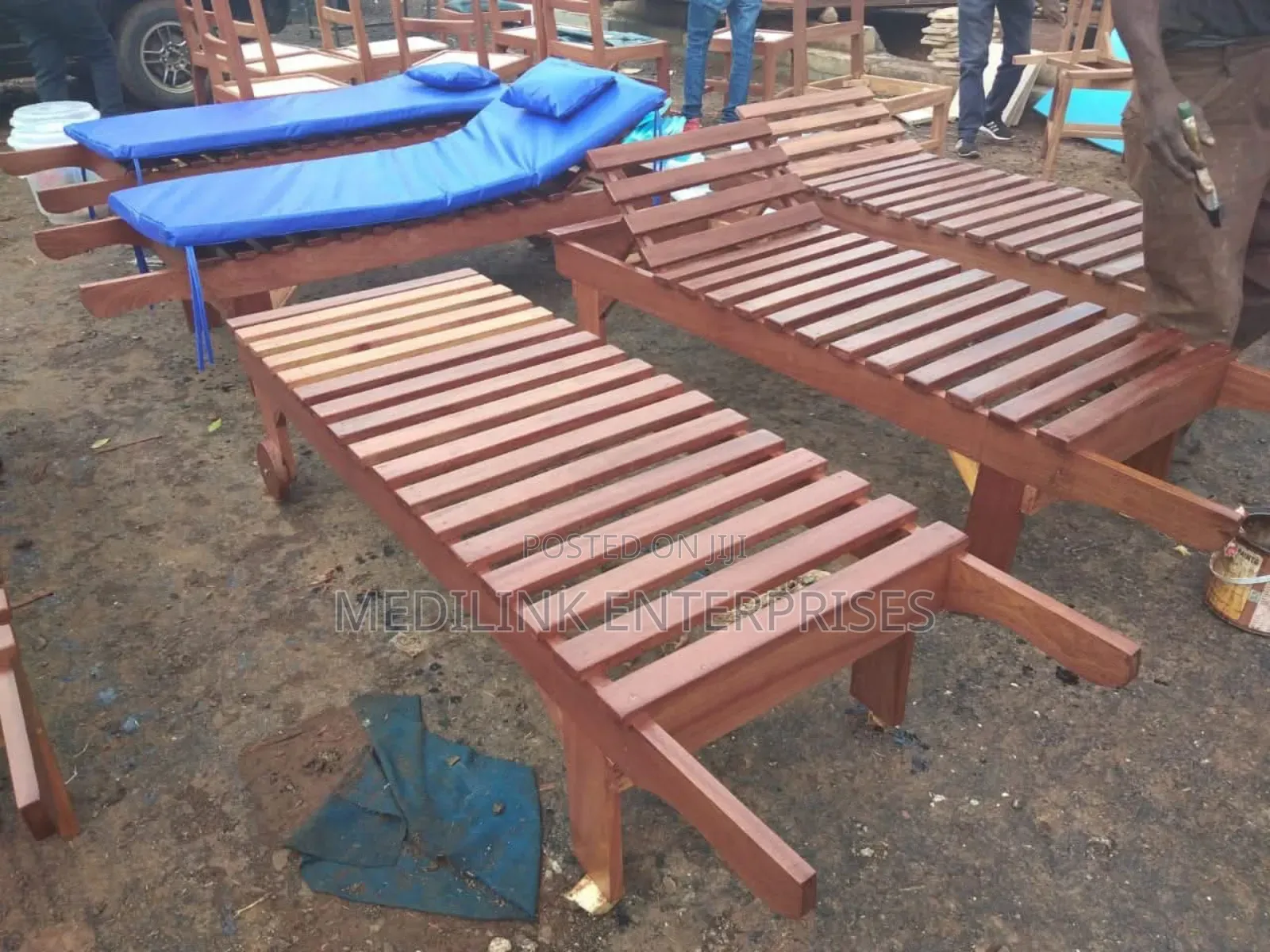 Wooden Customized Sunbeds for Hotel's and Beaches