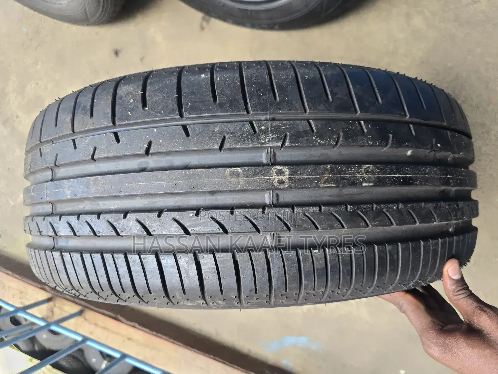 225/55r17 Dunlop Tyre