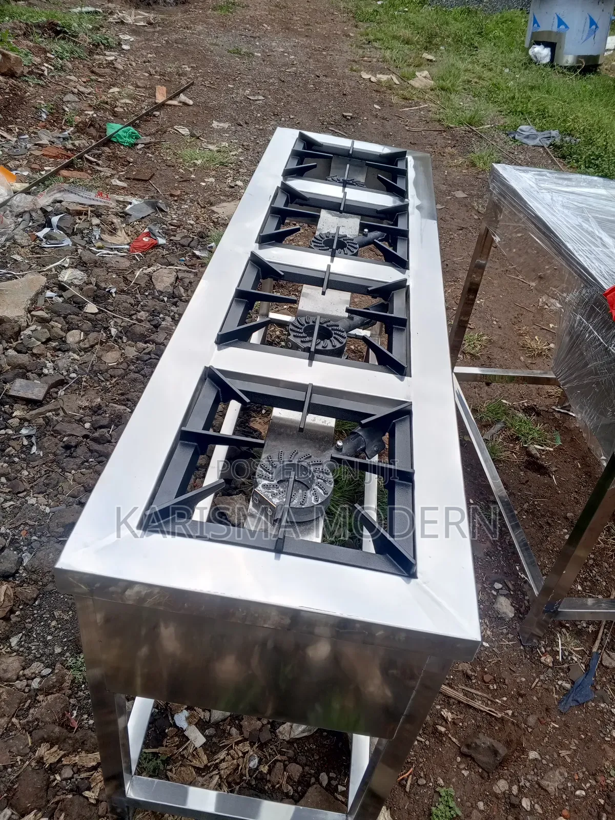 Four Burner Cooker With Imported Grills