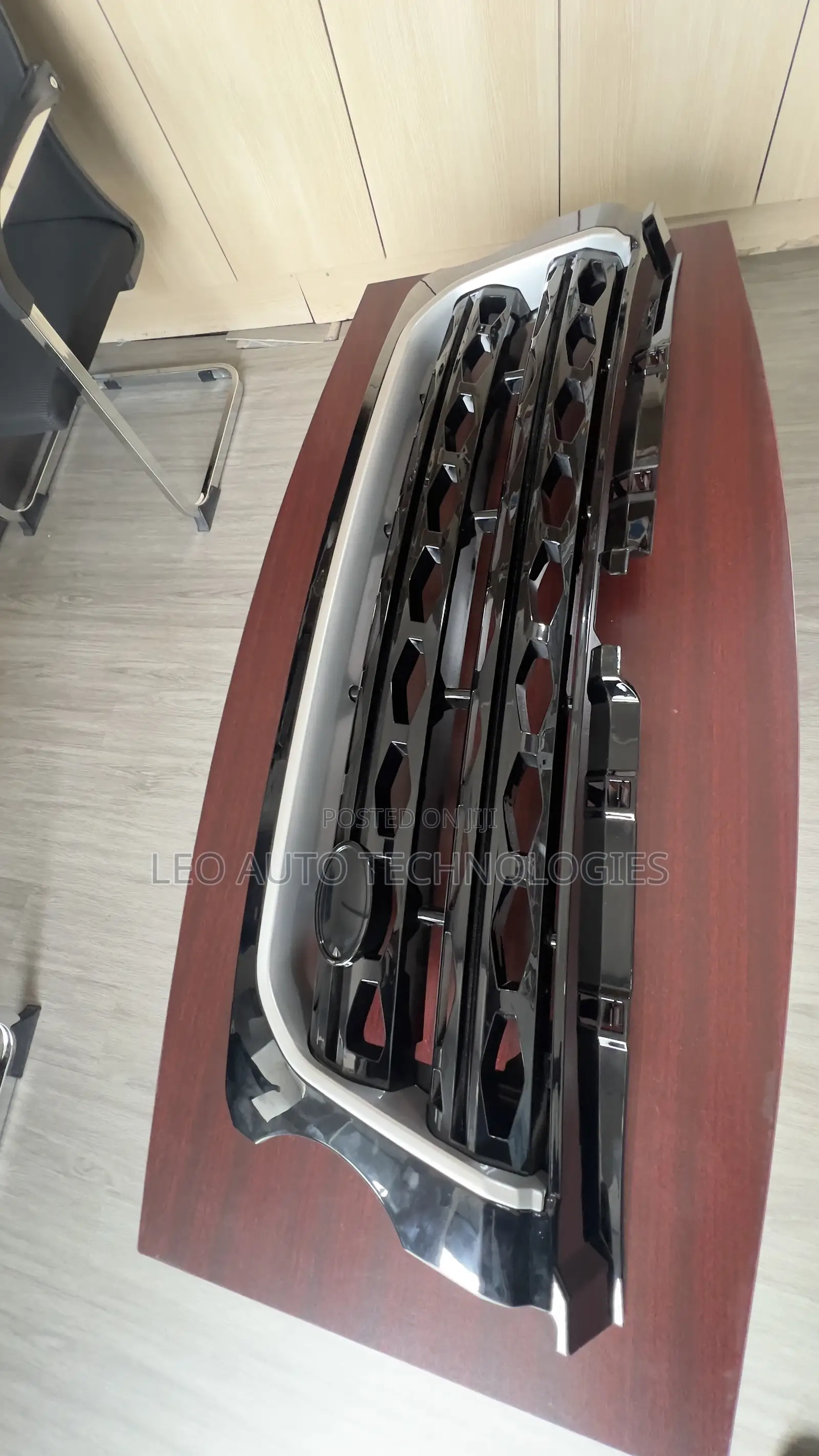 Front Bumper Grill for Land Rover Discovery 4