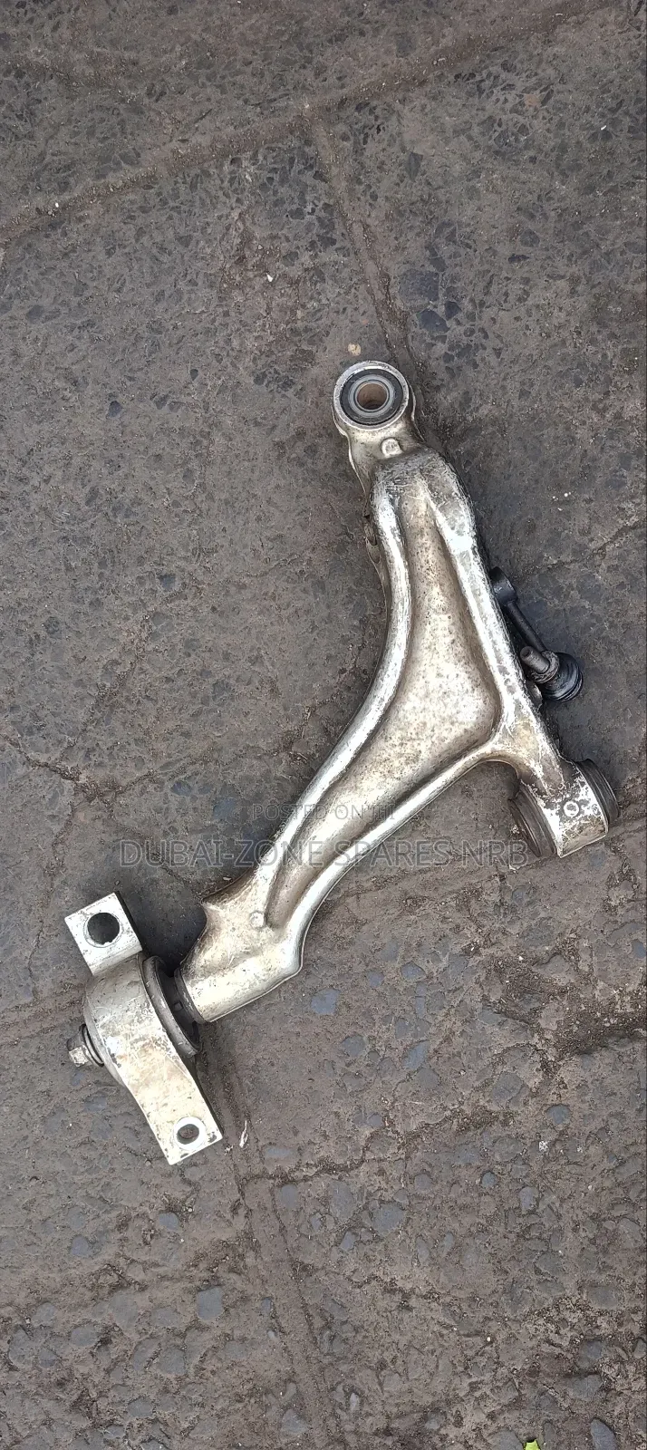 Front Arms Mark X, Crown 4-Wheel Drive.