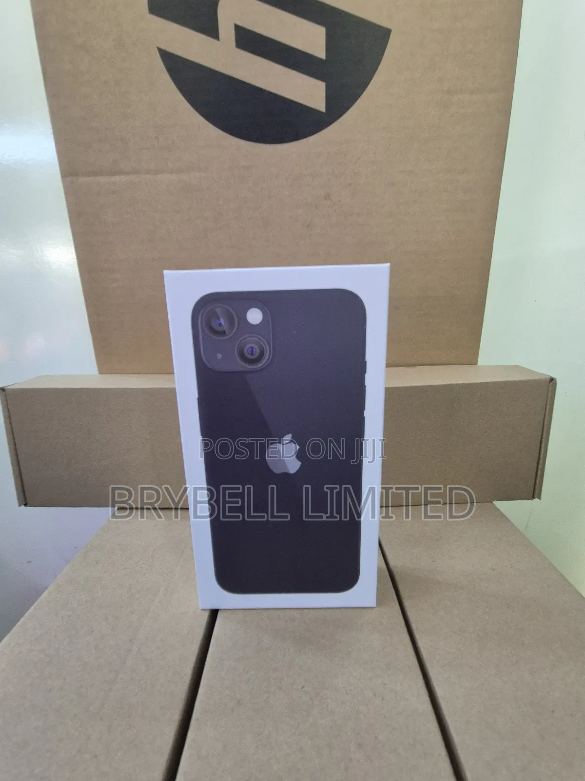 New Apple iPhone 13 256 GB Black