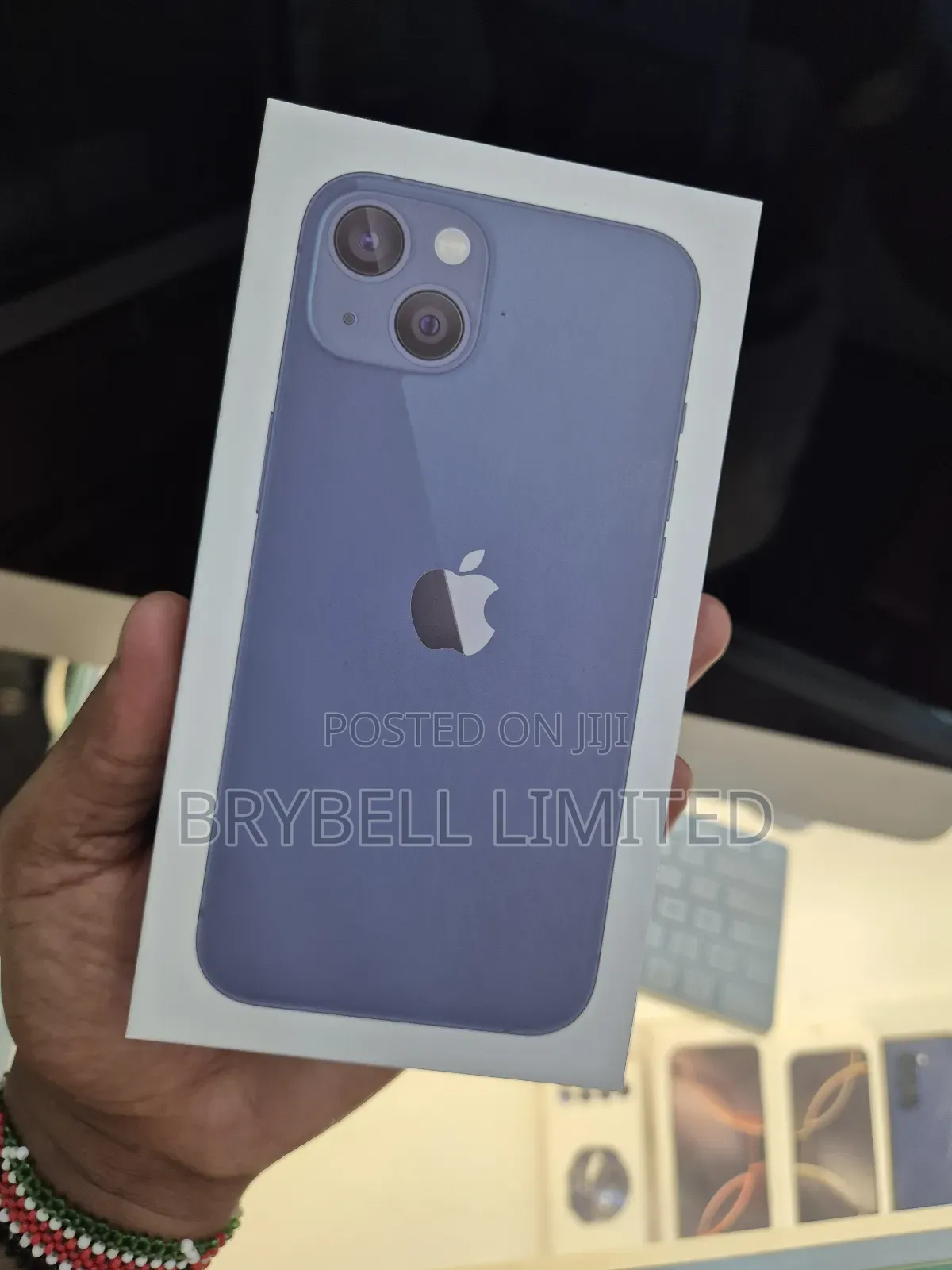 New Apple iPhone 13 128 GB Blue