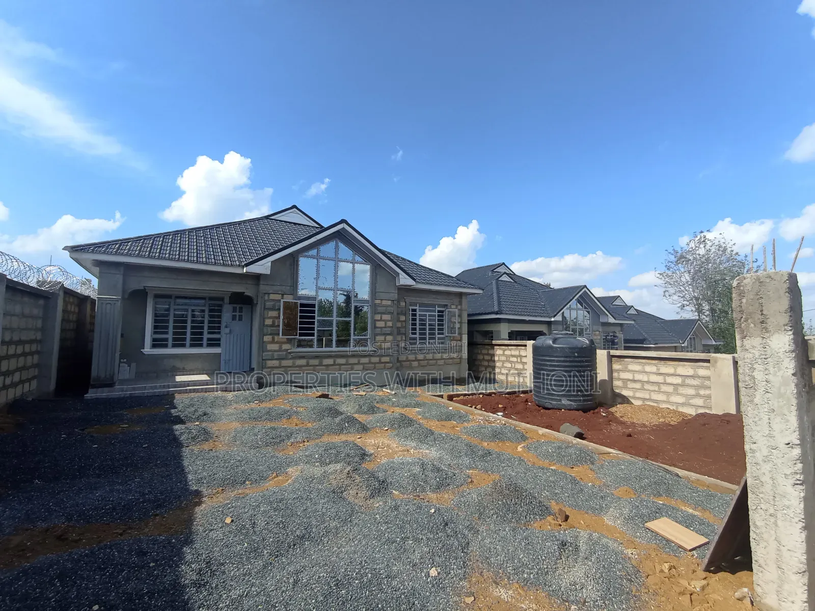 4bdrm Bungalow in Matasia for sale