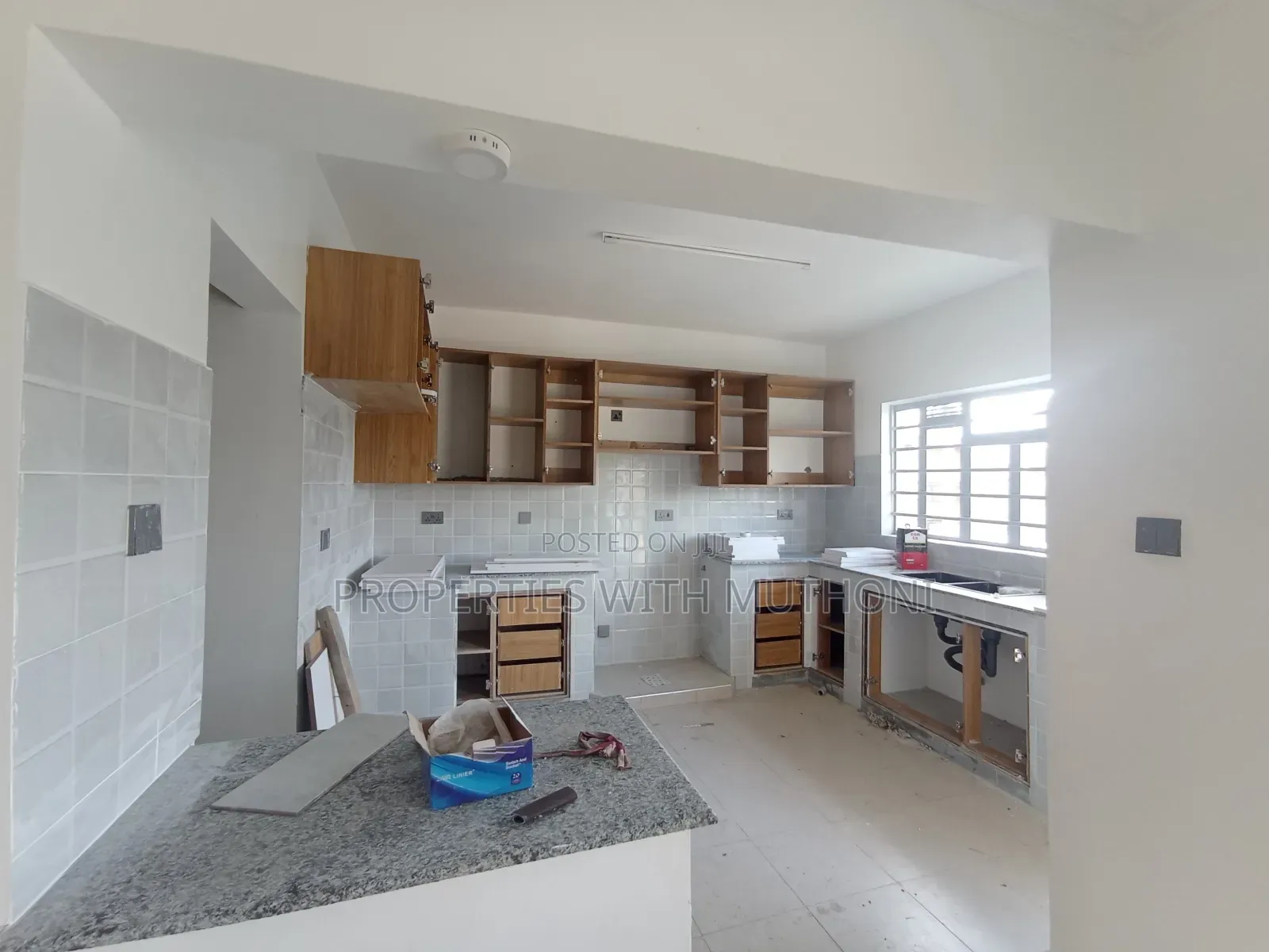 4bdrm Bungalow in Matasia for sale