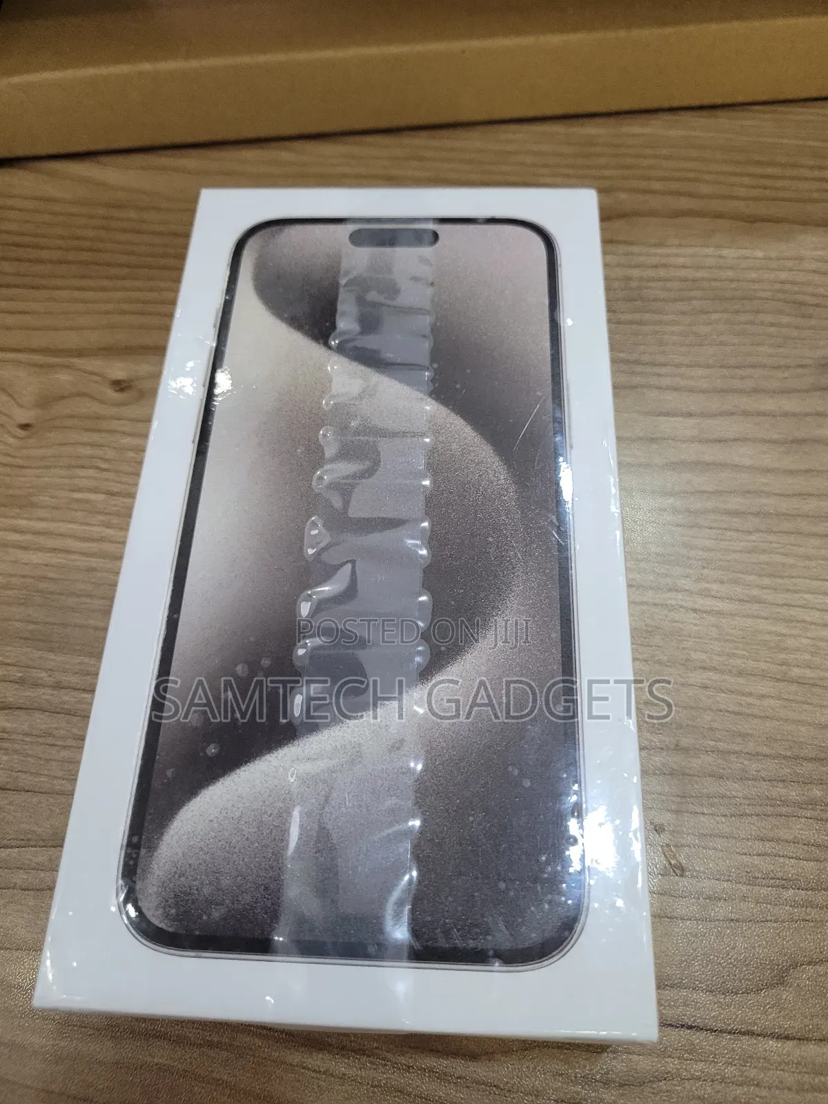 New Apple iPhone 15 Pro Max 256 GB Gray