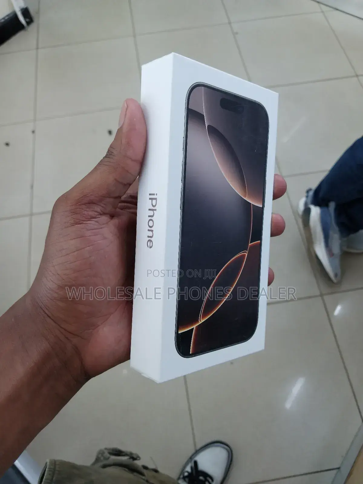 New Apple iPhone 16 Pro 128 GB Gold