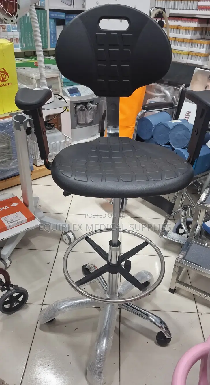 Doctor's Chair With Backrest and Armrest / Doctor's Stool