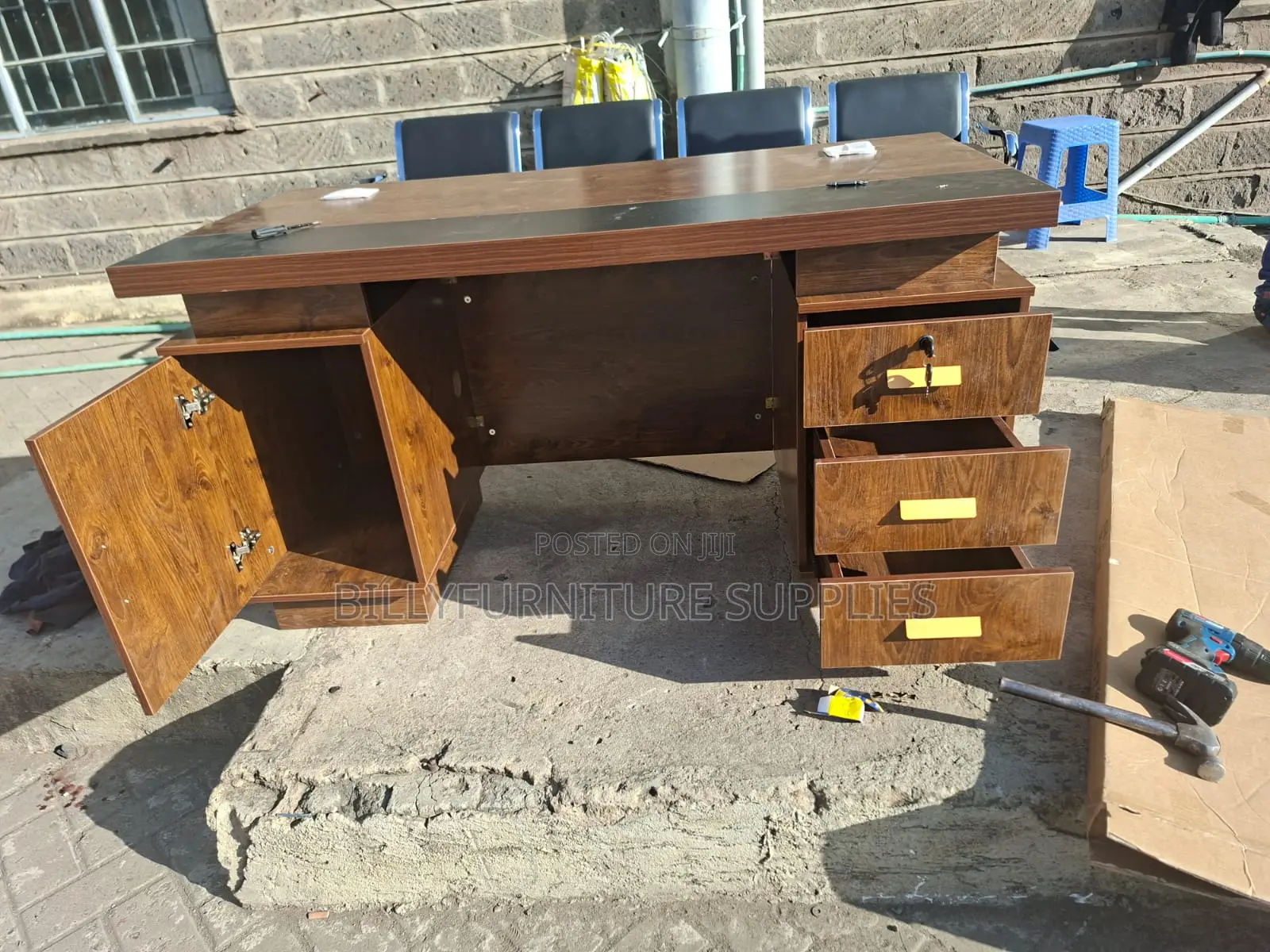 Modern 1.4m Executive Desk