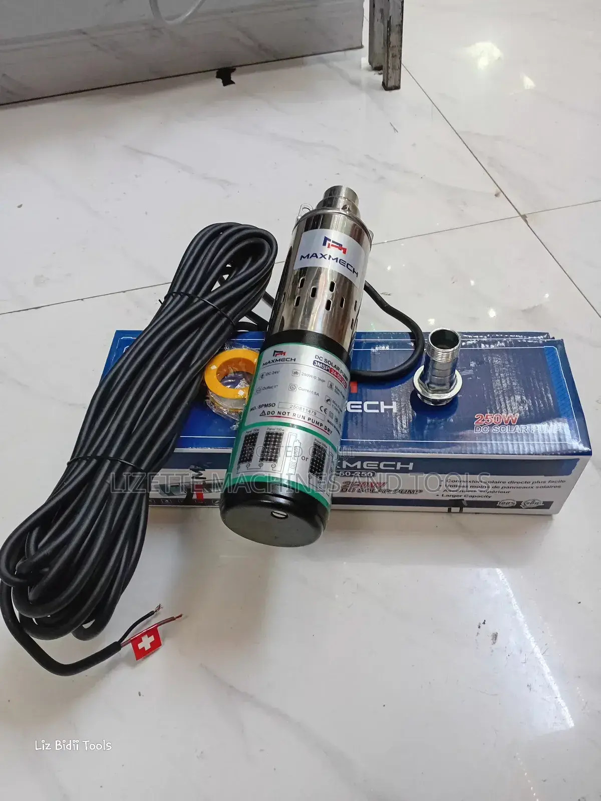 Maxmech 50m Head Solar Submersible Pump 250w