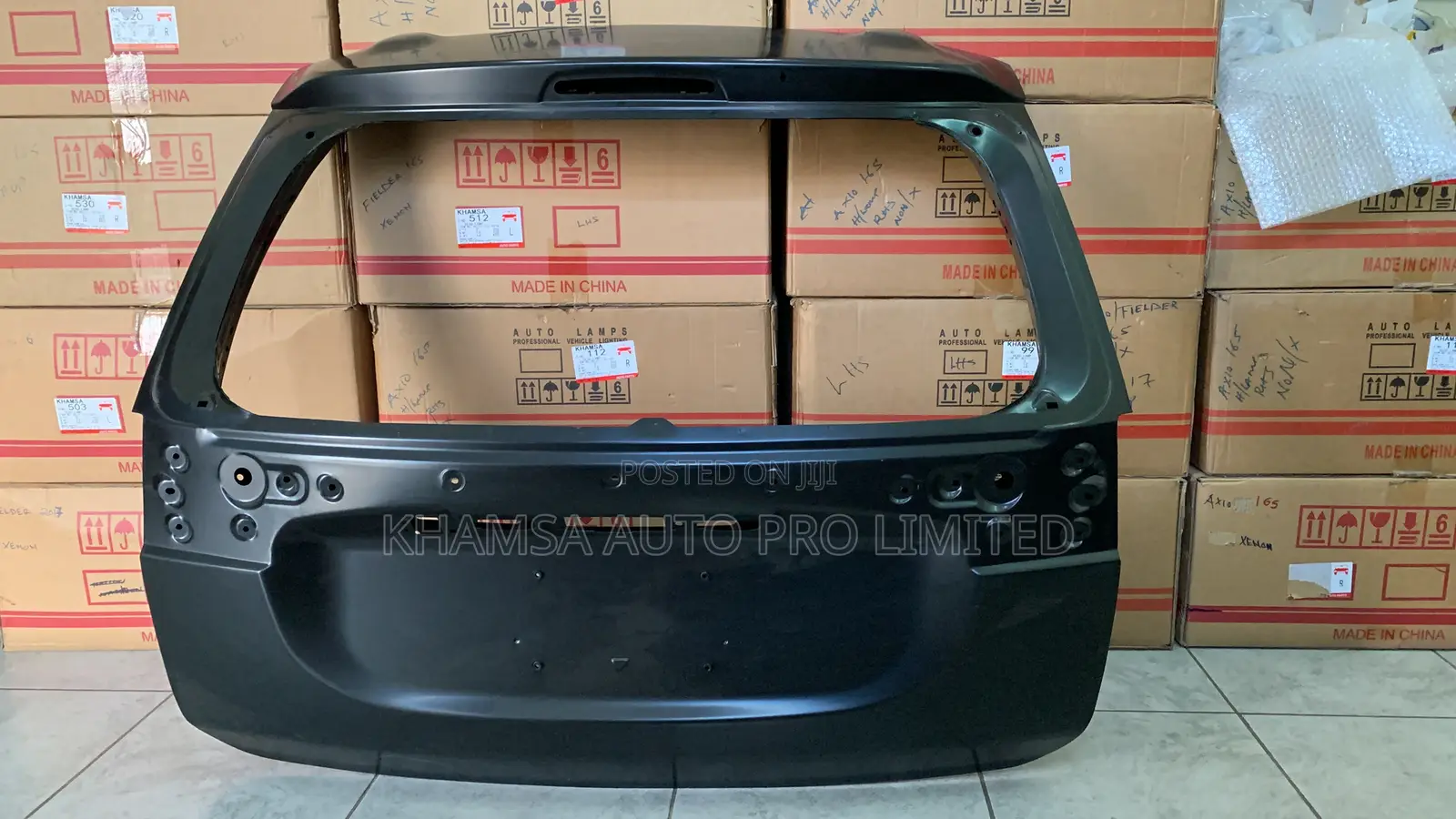 Mitsubishi Outlander Tail Gate