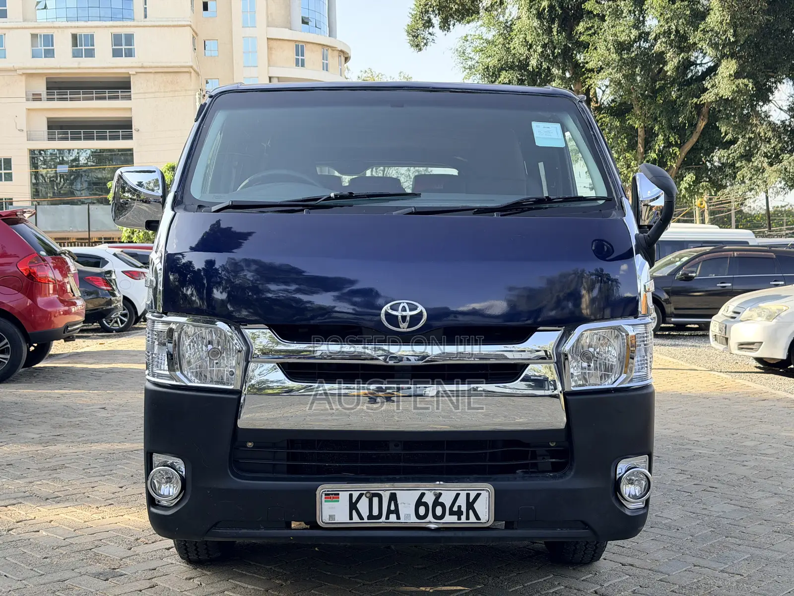 Toyota HiAce 2014 Blue