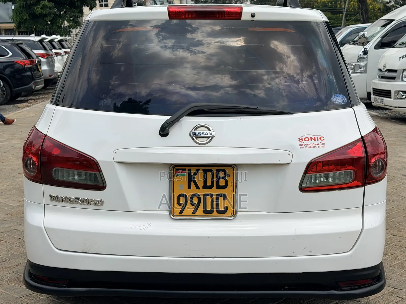 Nissan Wingroad 2014 White