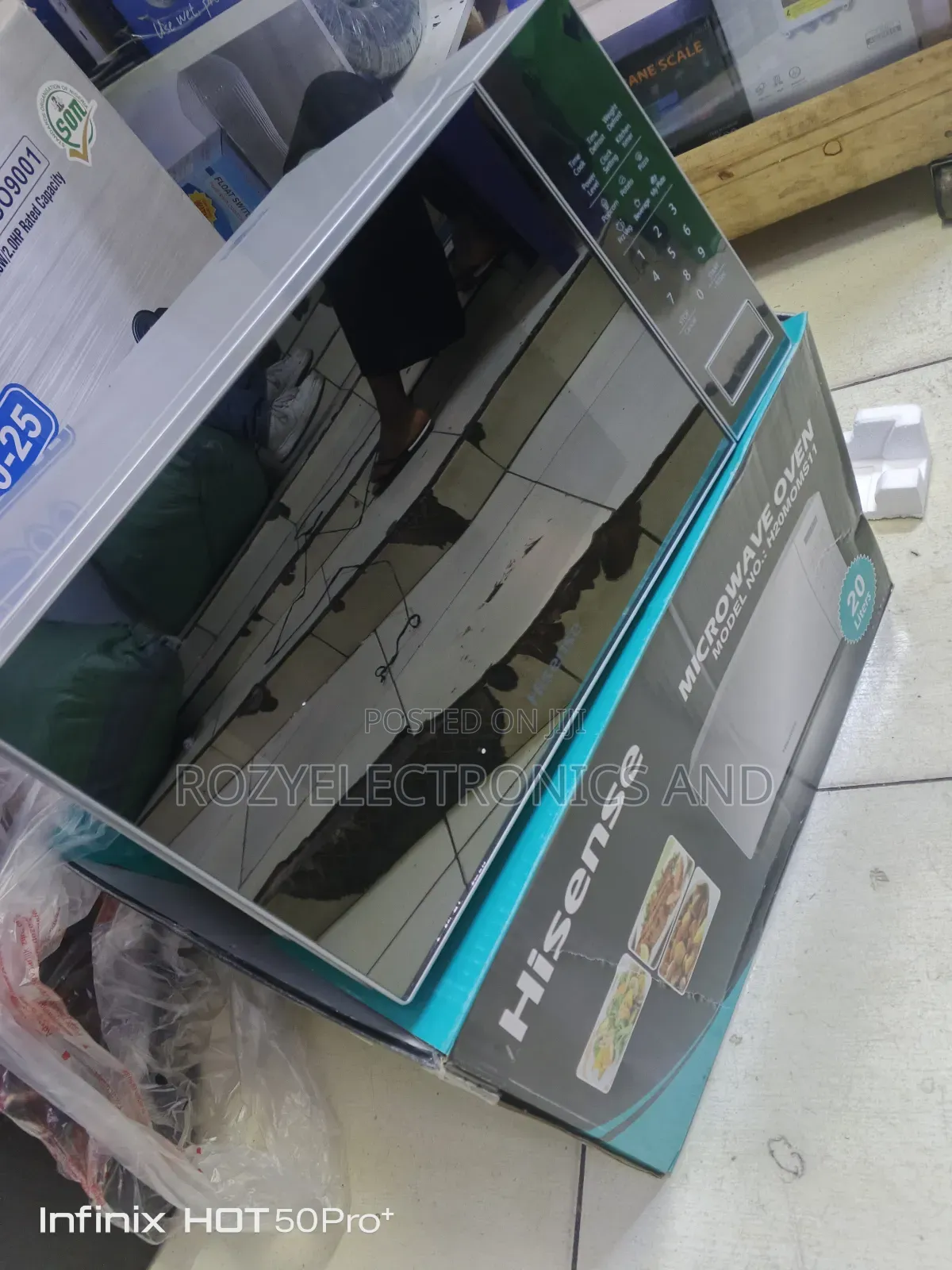 20l Hisense Microwave Silver In Color