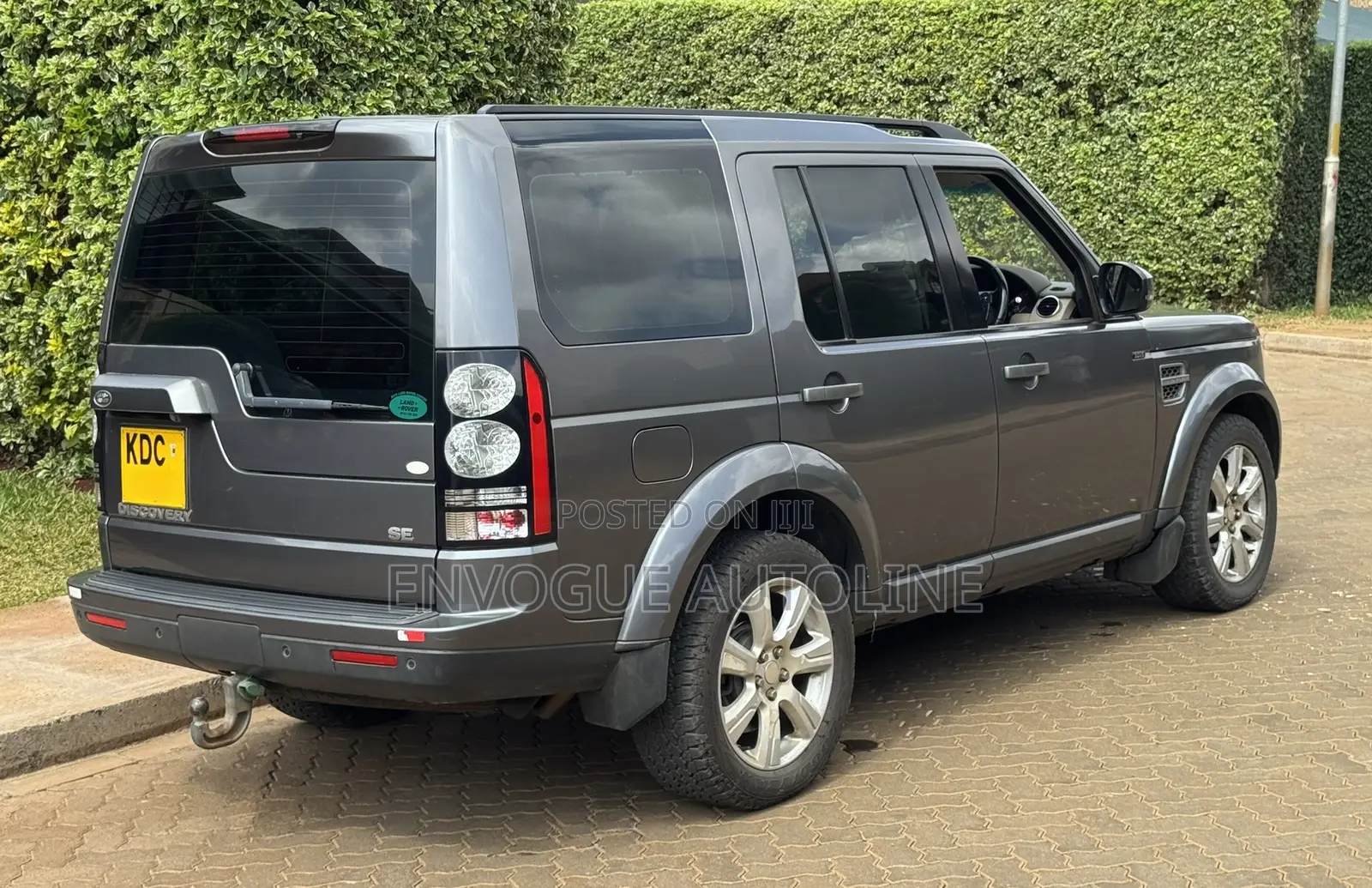 Land Rover Discovery 2014 Gray