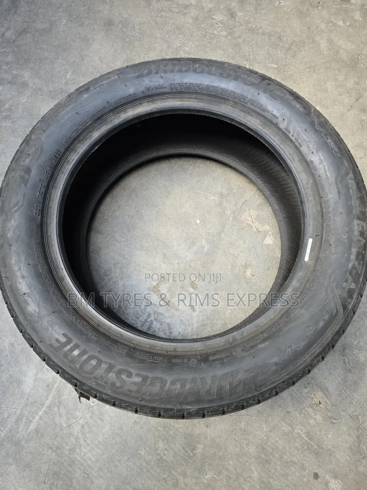 235 /55 R18 Bridgestone Tyres (Ranflat)