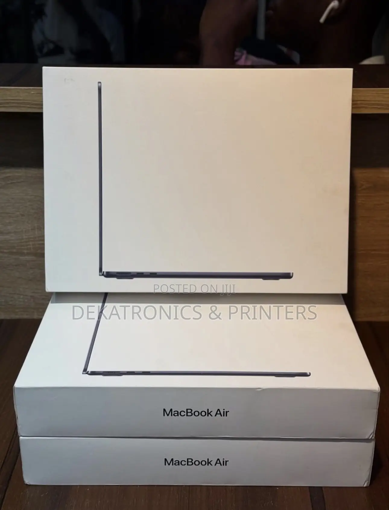 New Laptop Apple MacBook Air 8GB Intel Core M2 SSD 256GB