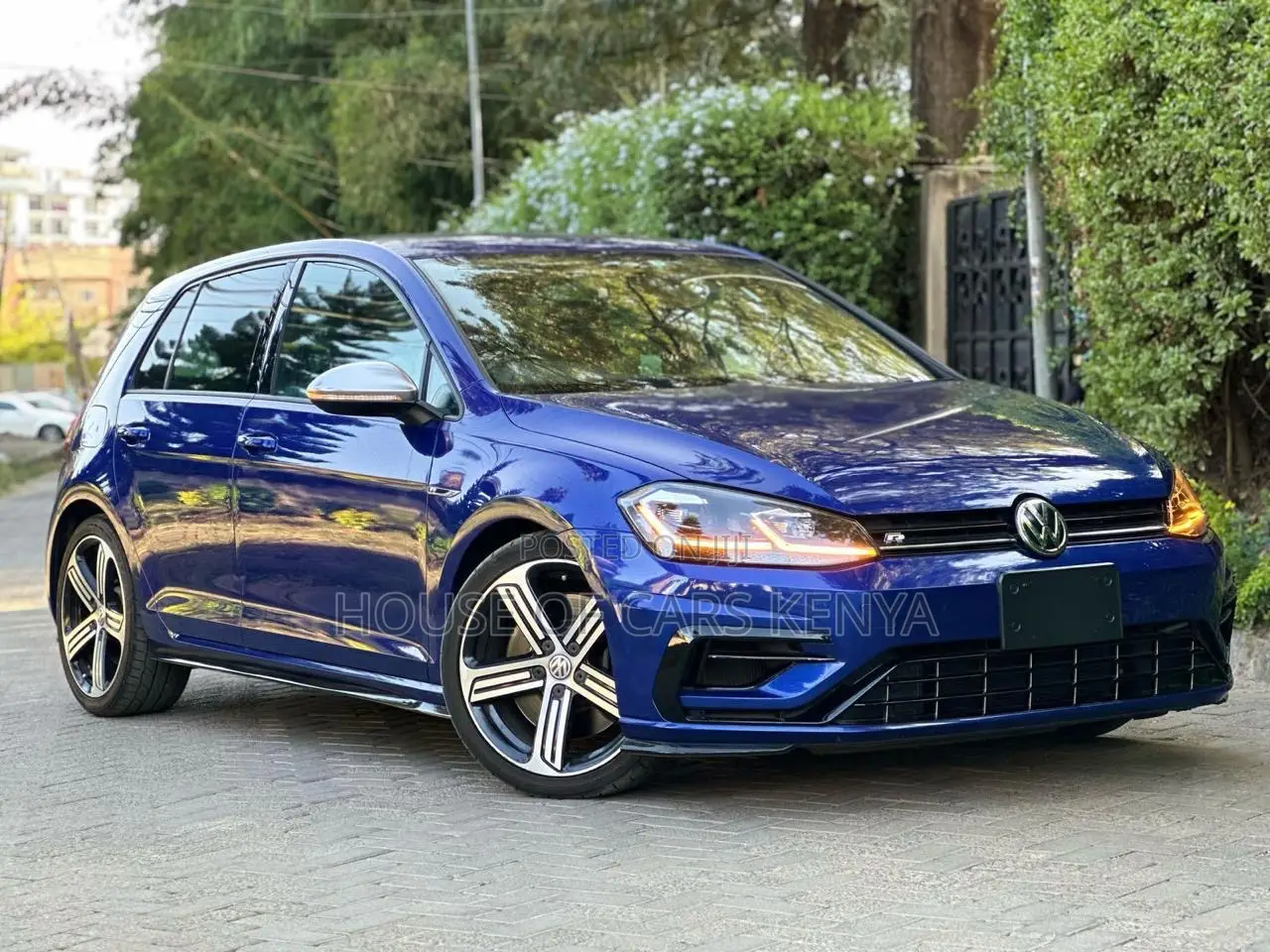 Volkswagen Golf R 4-Door w/DCC & Navigation 2018 Blue