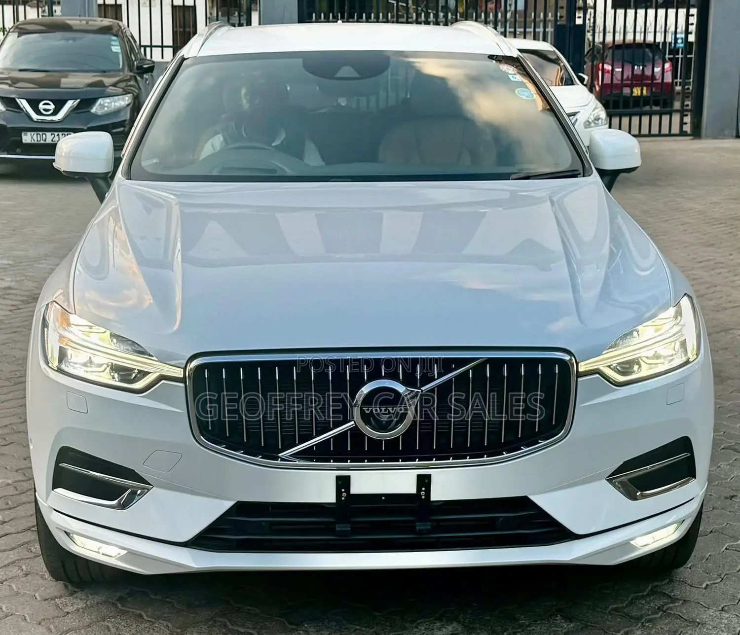 Volvo XC60 2019 White