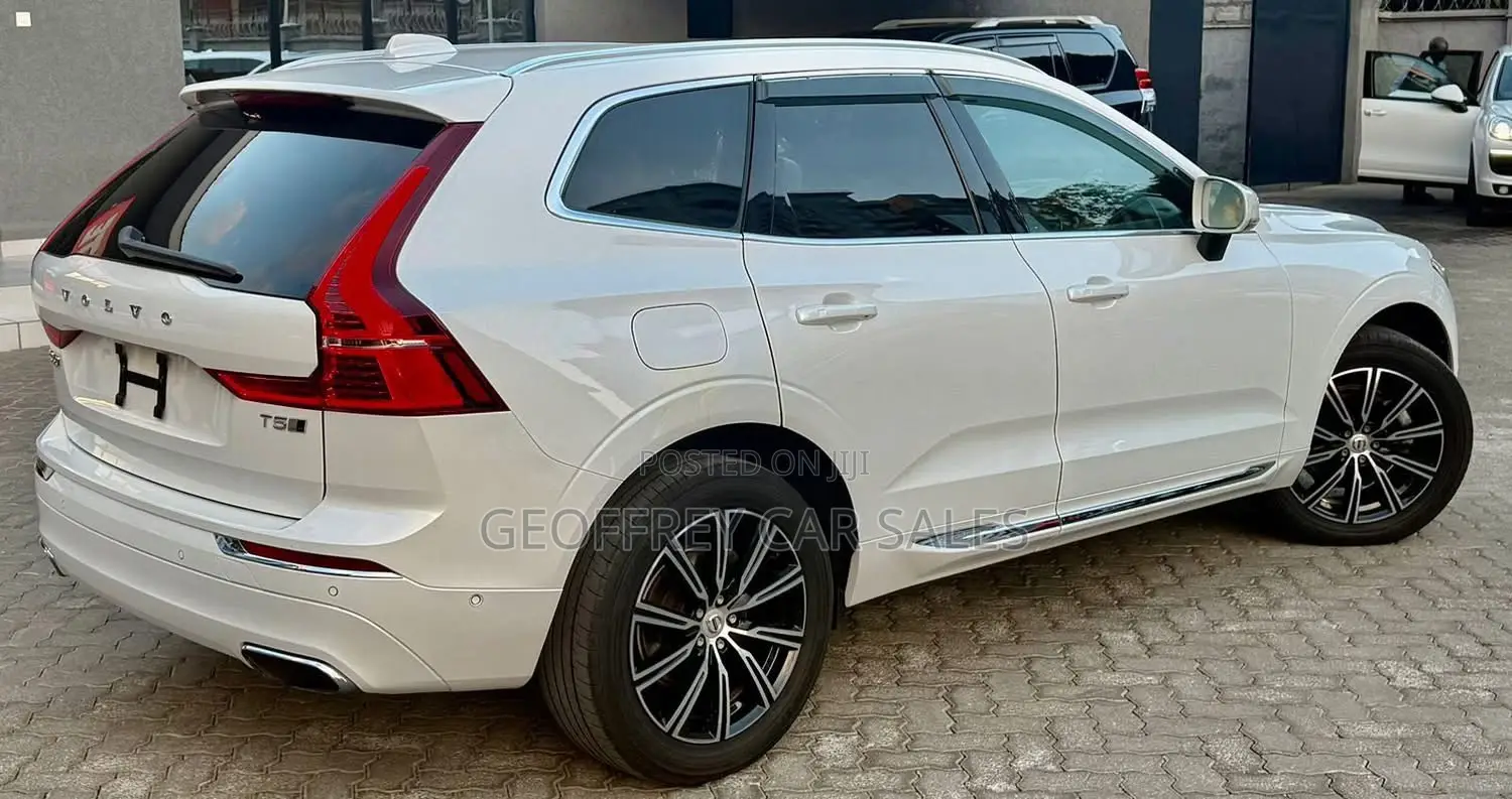 Volvo XC60 2019 White