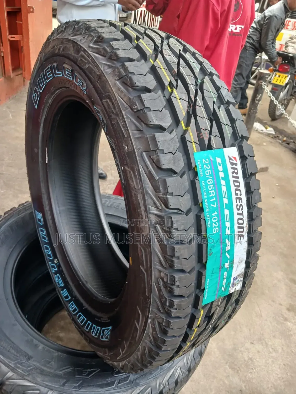 225/65r17 Dueler A/T Bridgestone Tyres
