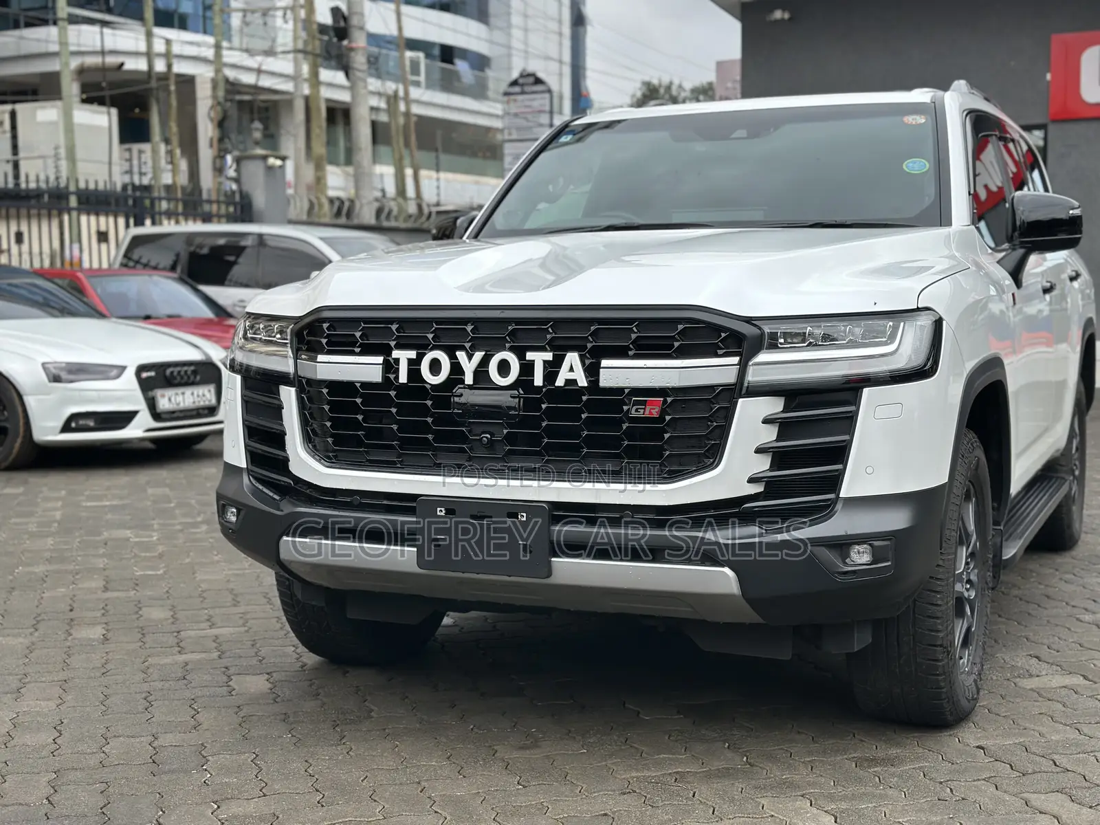 Toyota Land Cruiser Prado 2022 White