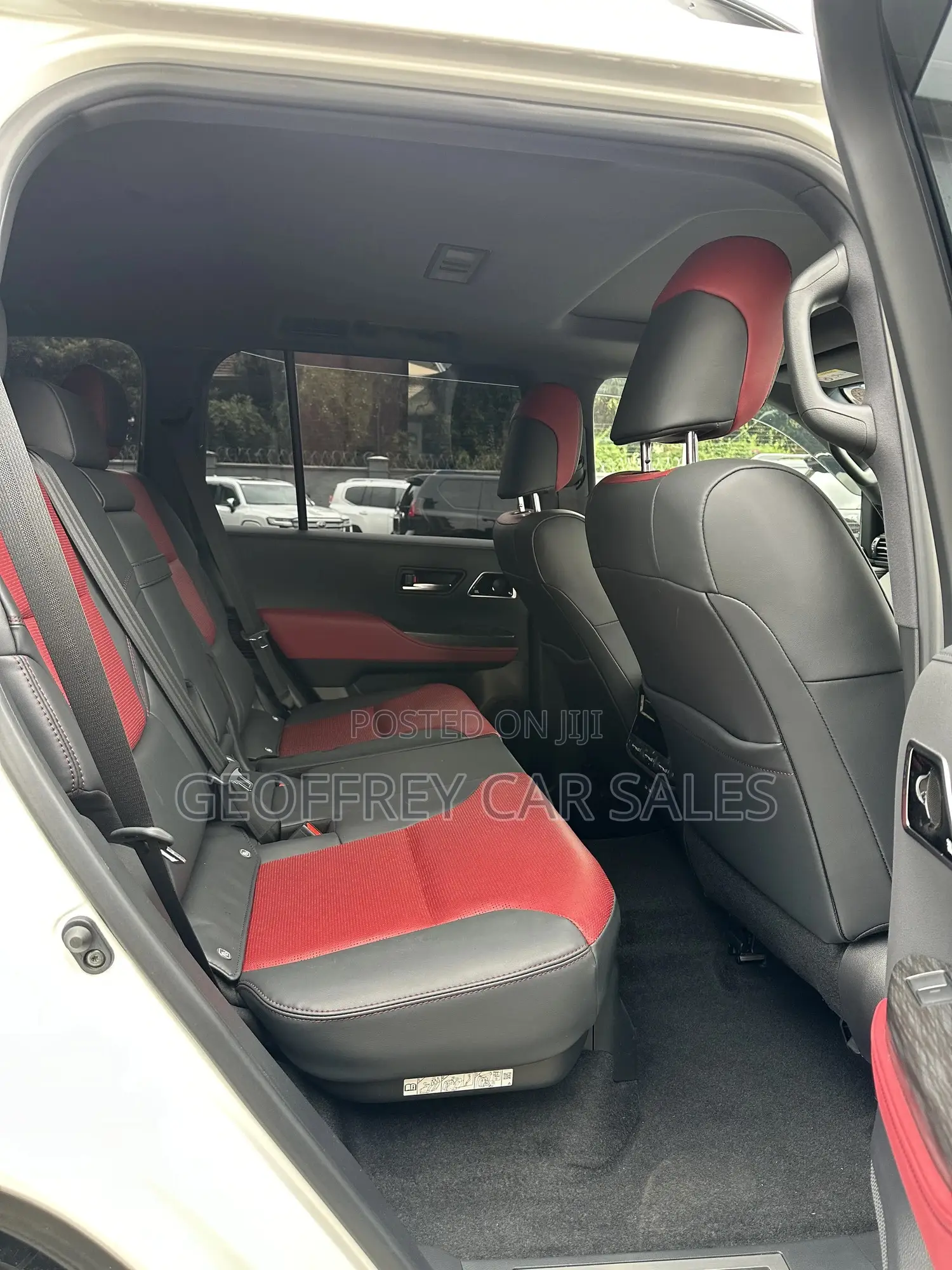 Toyota Land Cruiser Prado 2022 White