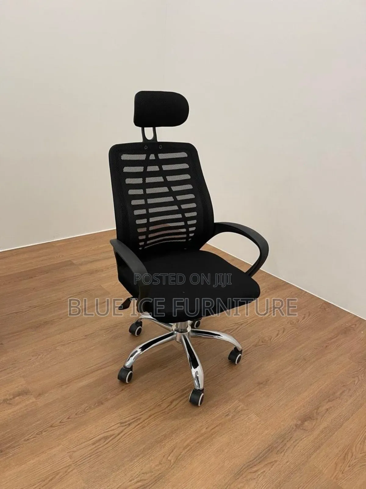 Swivel Adjustable Headrest Office Chair