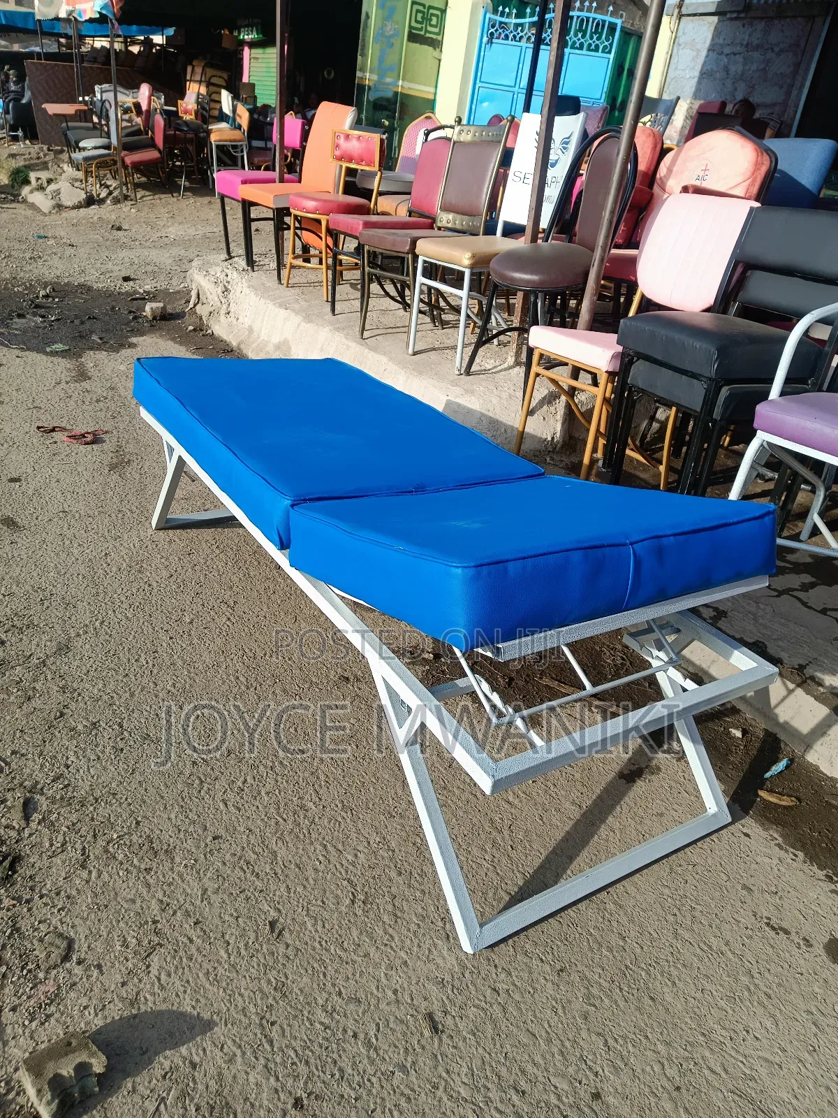 Swimming Pool Bed, White and Blue 
