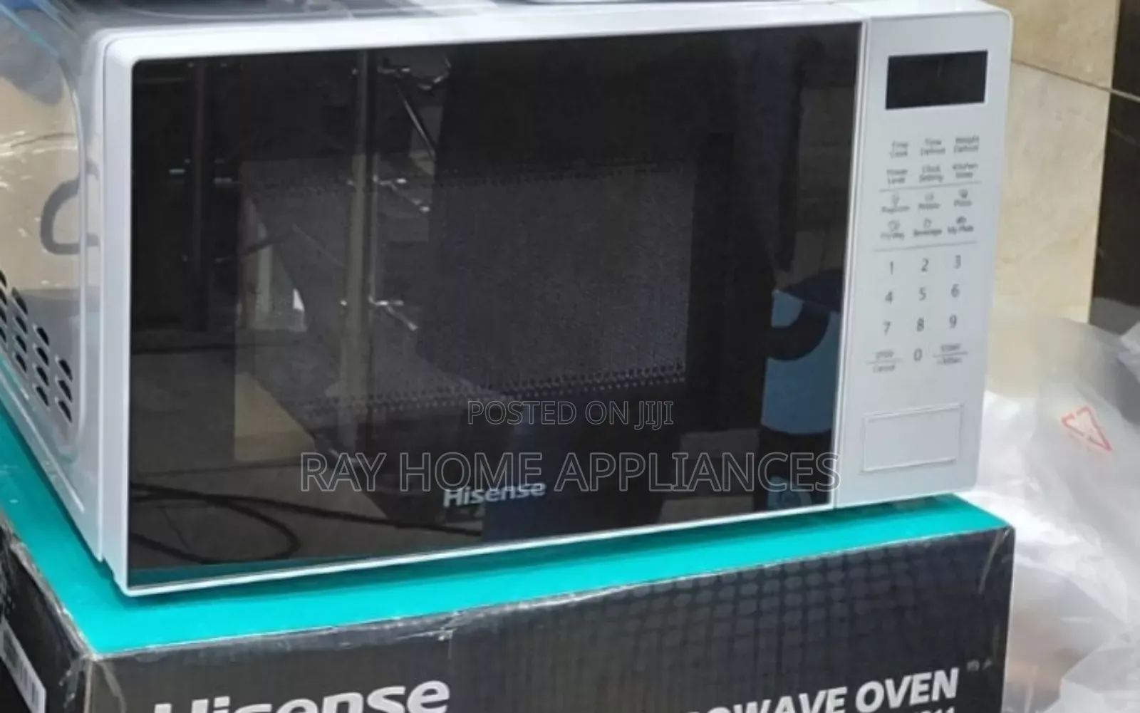 White Hisense Microwave 20litres