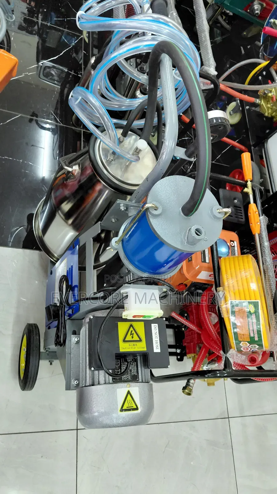 Single Bucketcow Milking Machine With Electric Motor