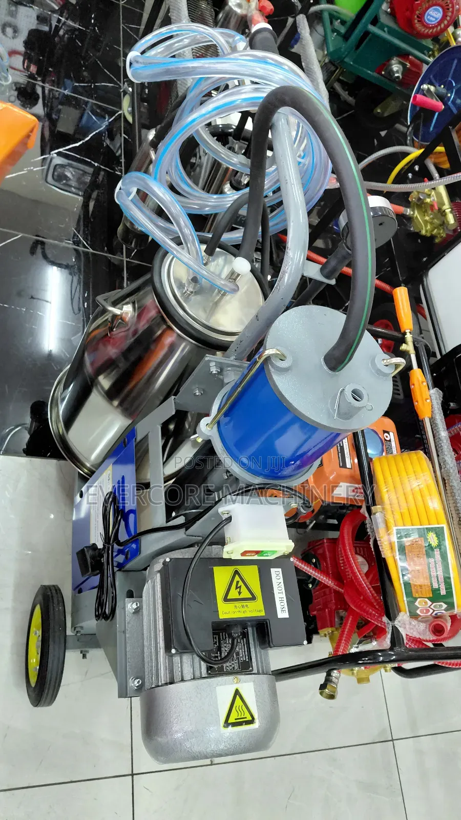 Single Bucketcow Milking Machine With Electric Motor