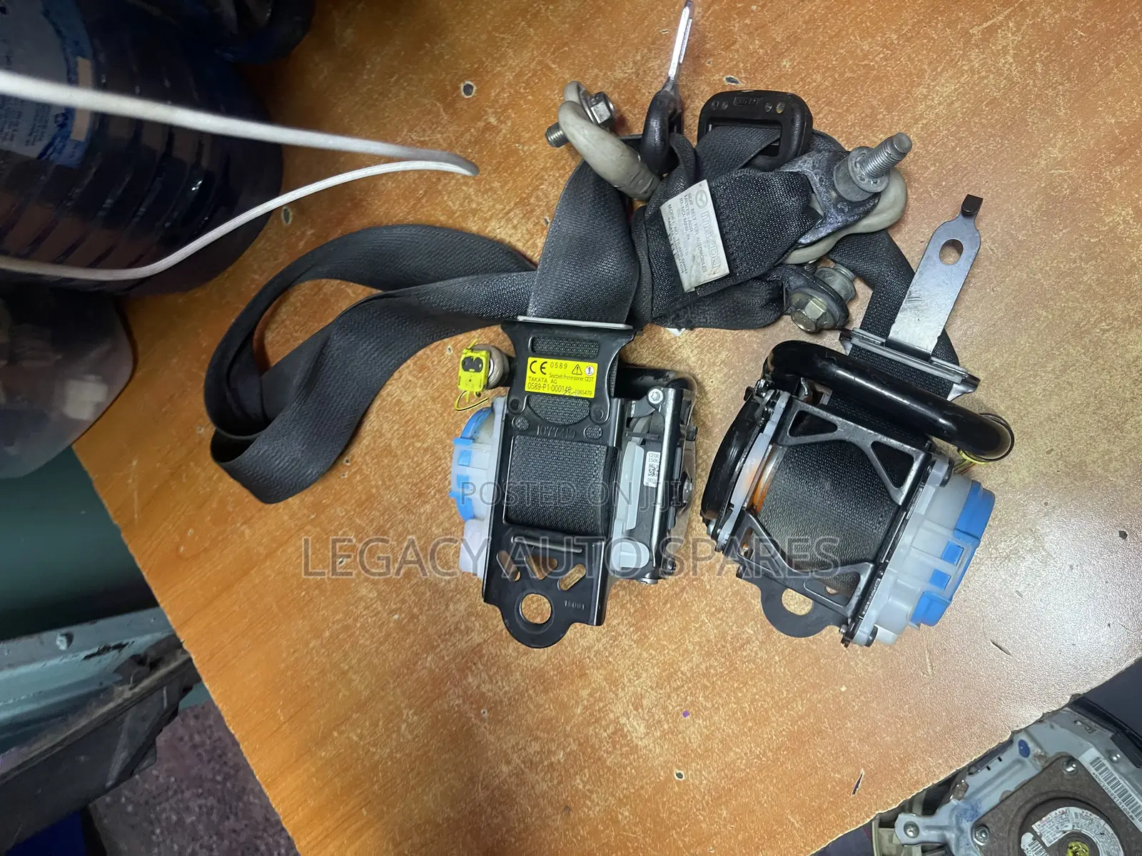 Mazda Demio Safety Belts