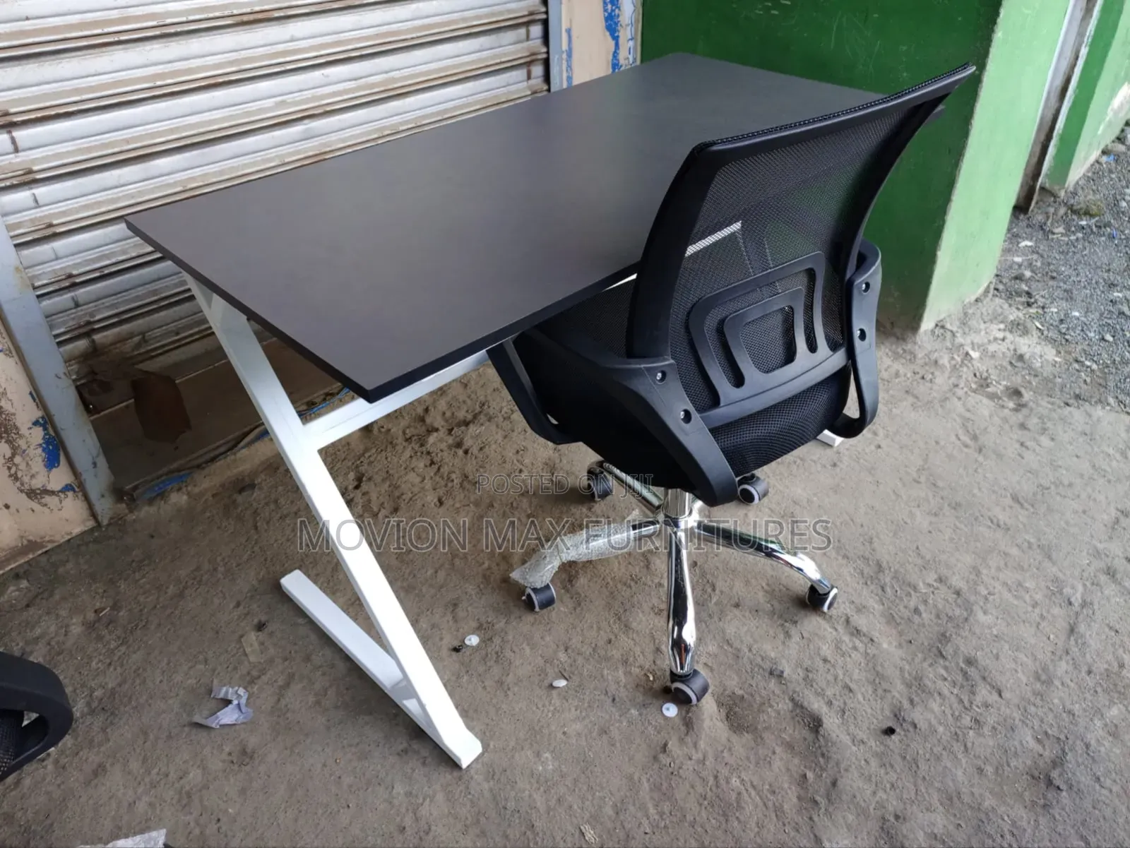 Mesh Table Office Set