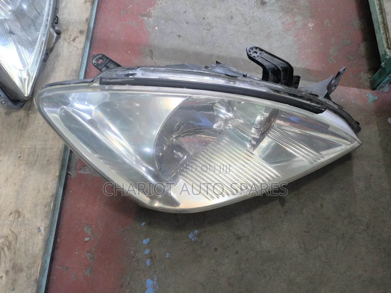 Mitsubishi Lancer Non Xenon 2010  Headlights
