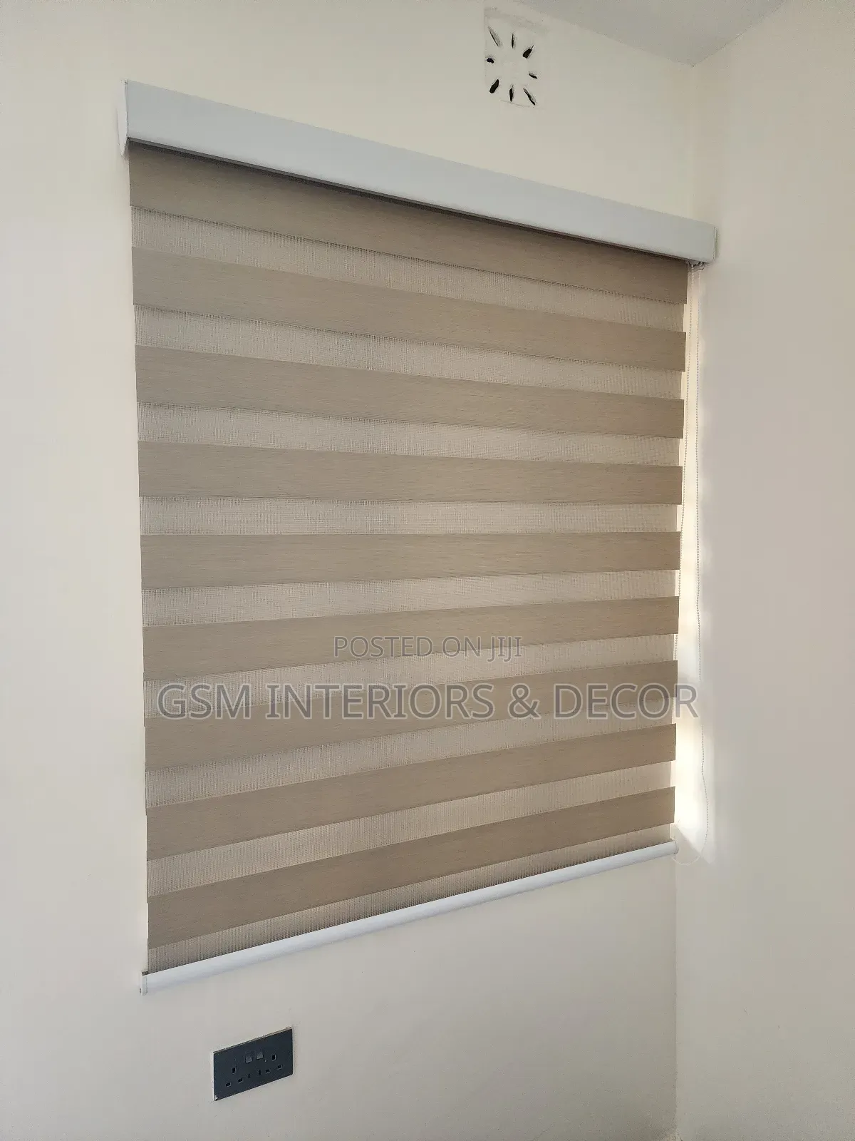 Beige Horizontal Blinds for Kitchen Area Windows