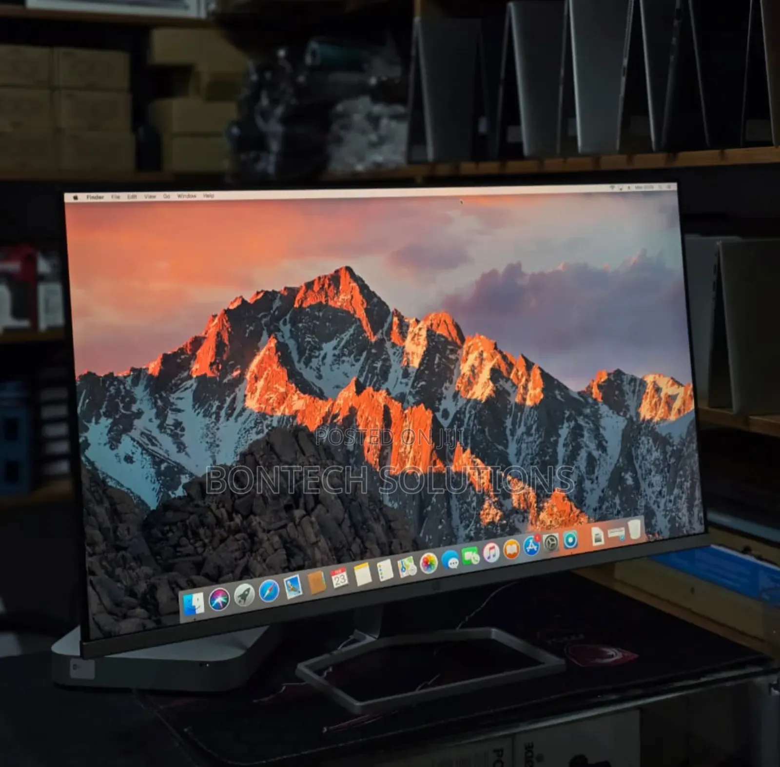 Hp M32f
Display Size: 32inch