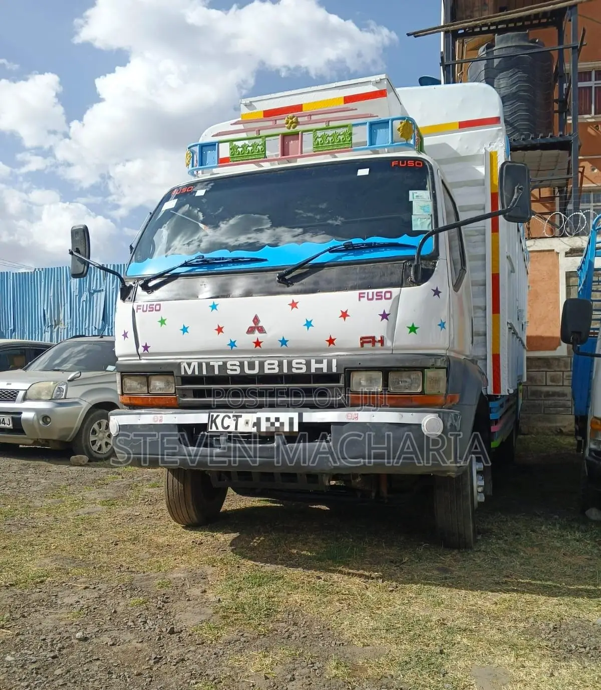 Mitsubishi Fh Local 2017 White