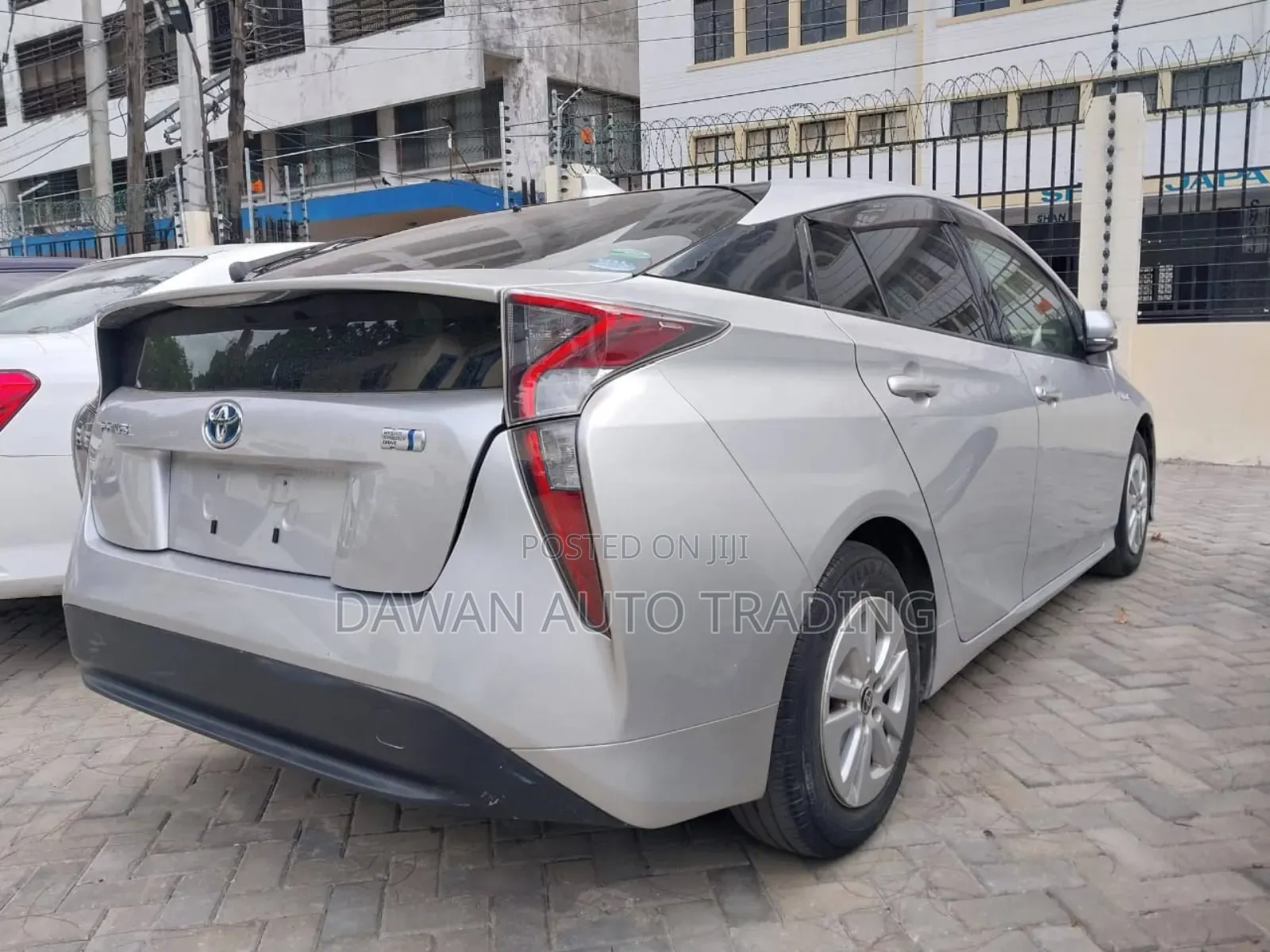 Toyota Prius 2018 Silver